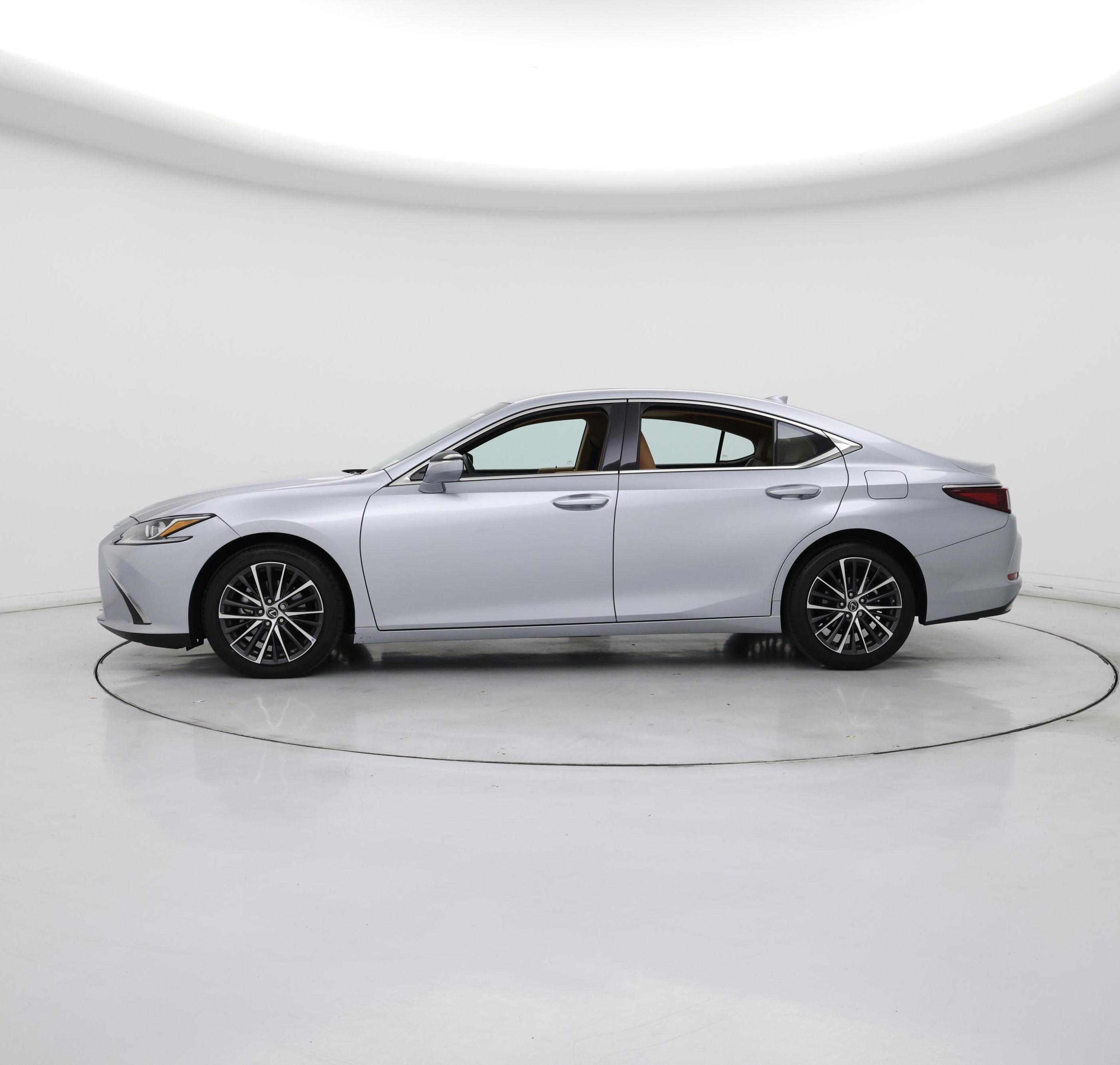 Thumbnail: 2023 Lexus ES - 3