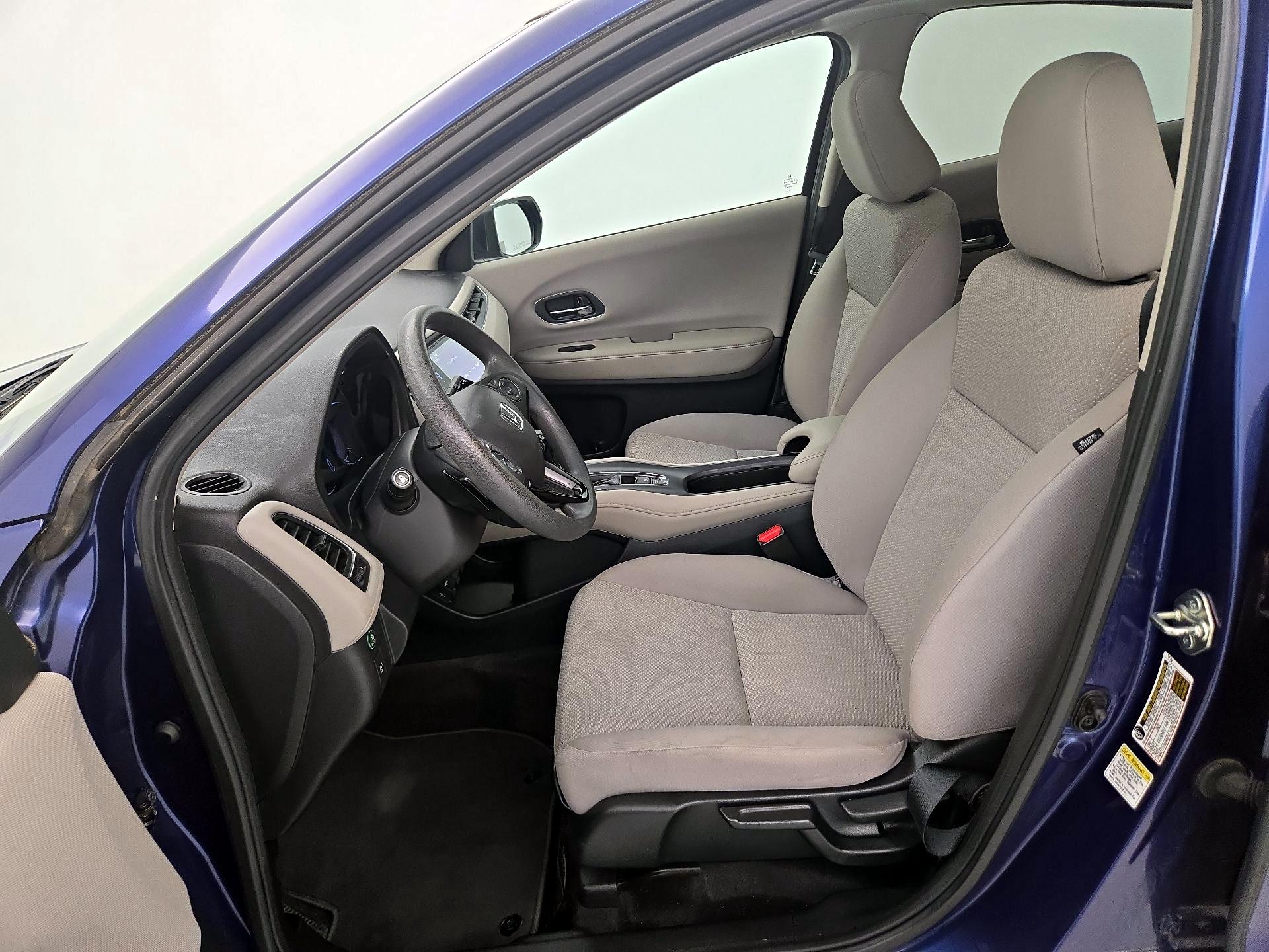 Thumbnail: 2016 Honda HR-V - 11
