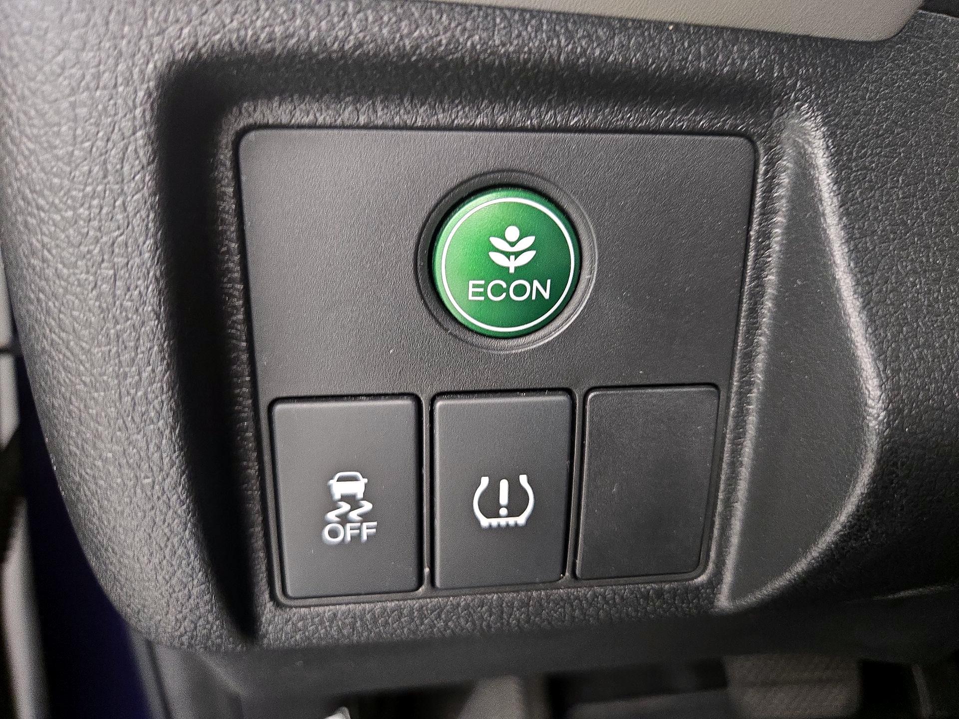 Thumbnail: 2016 Honda HR-V - 13