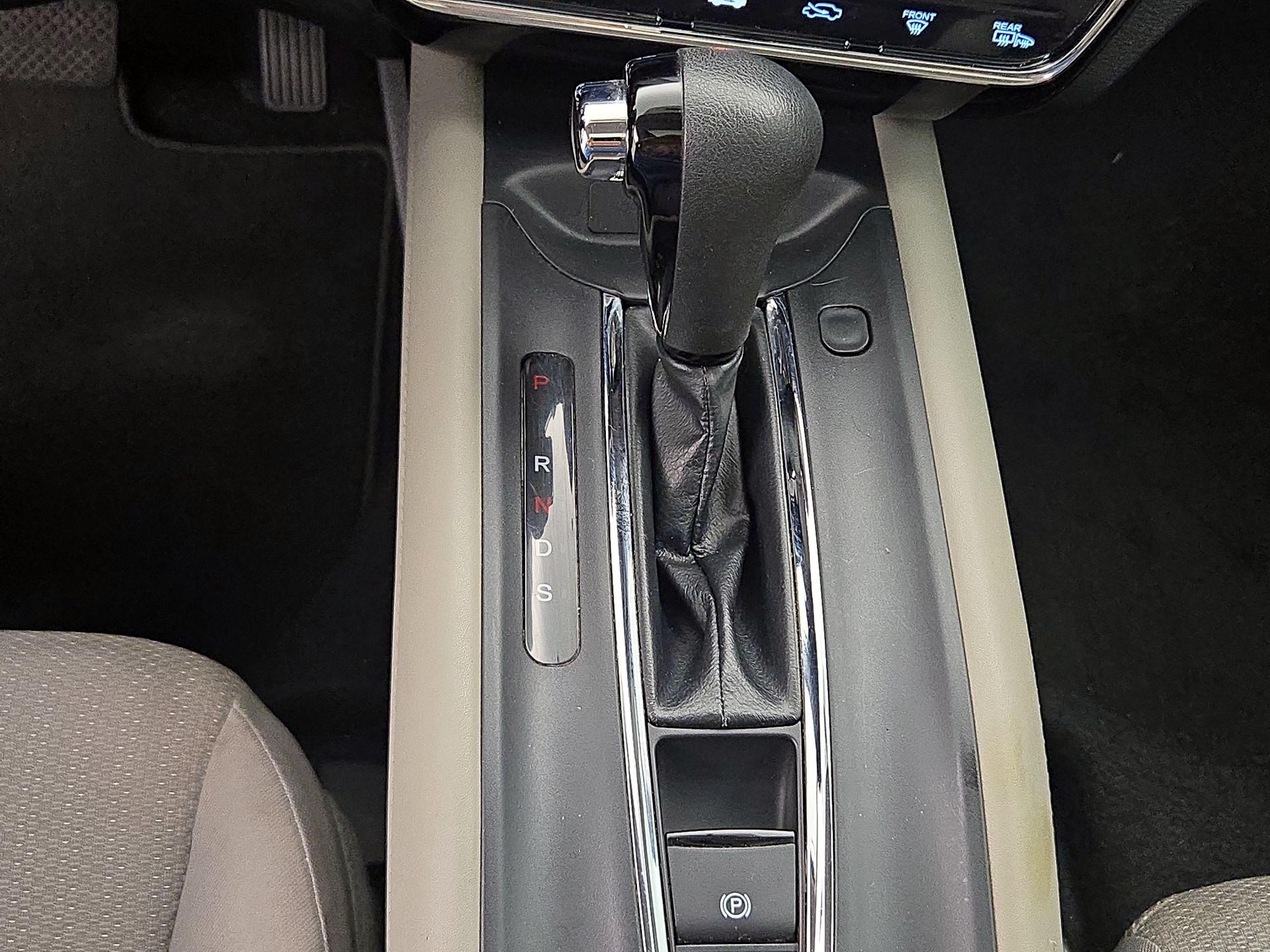 Thumbnail: 2016 Honda HR-V - 17