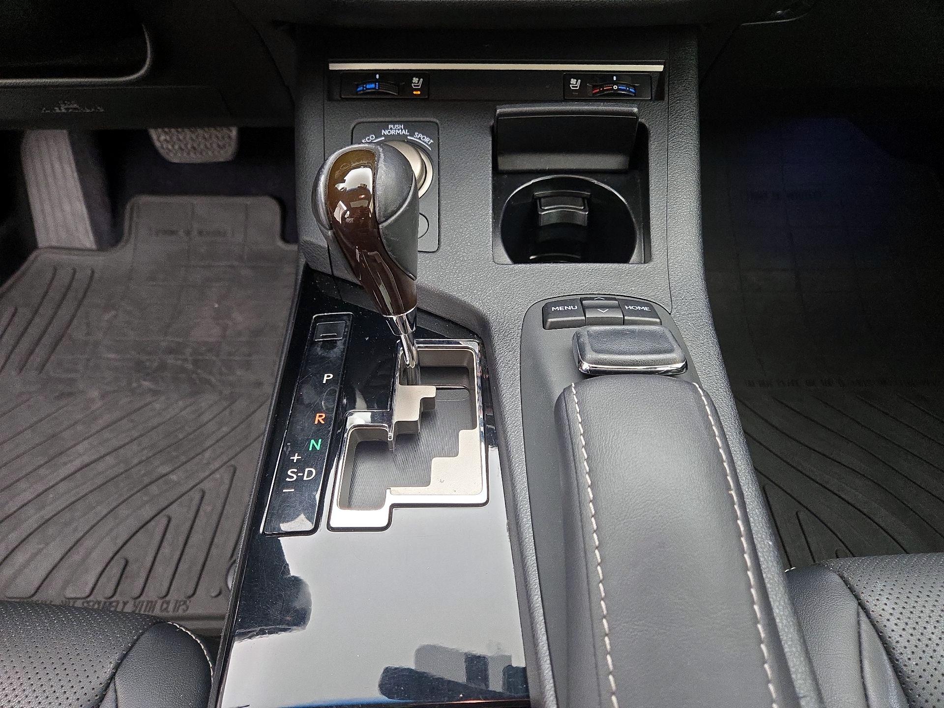 Thumbnail: 2015 Lexus ES - 18