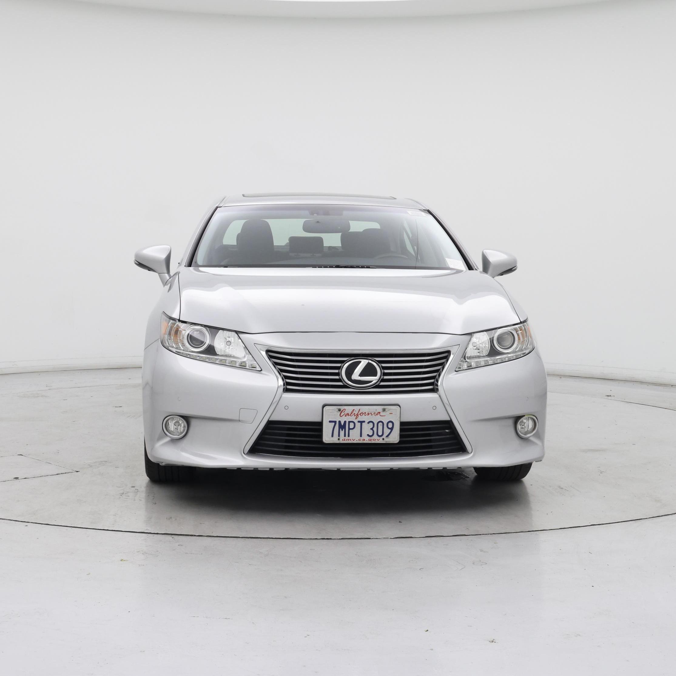 Thumbnail: 2015 Lexus ES - 5
