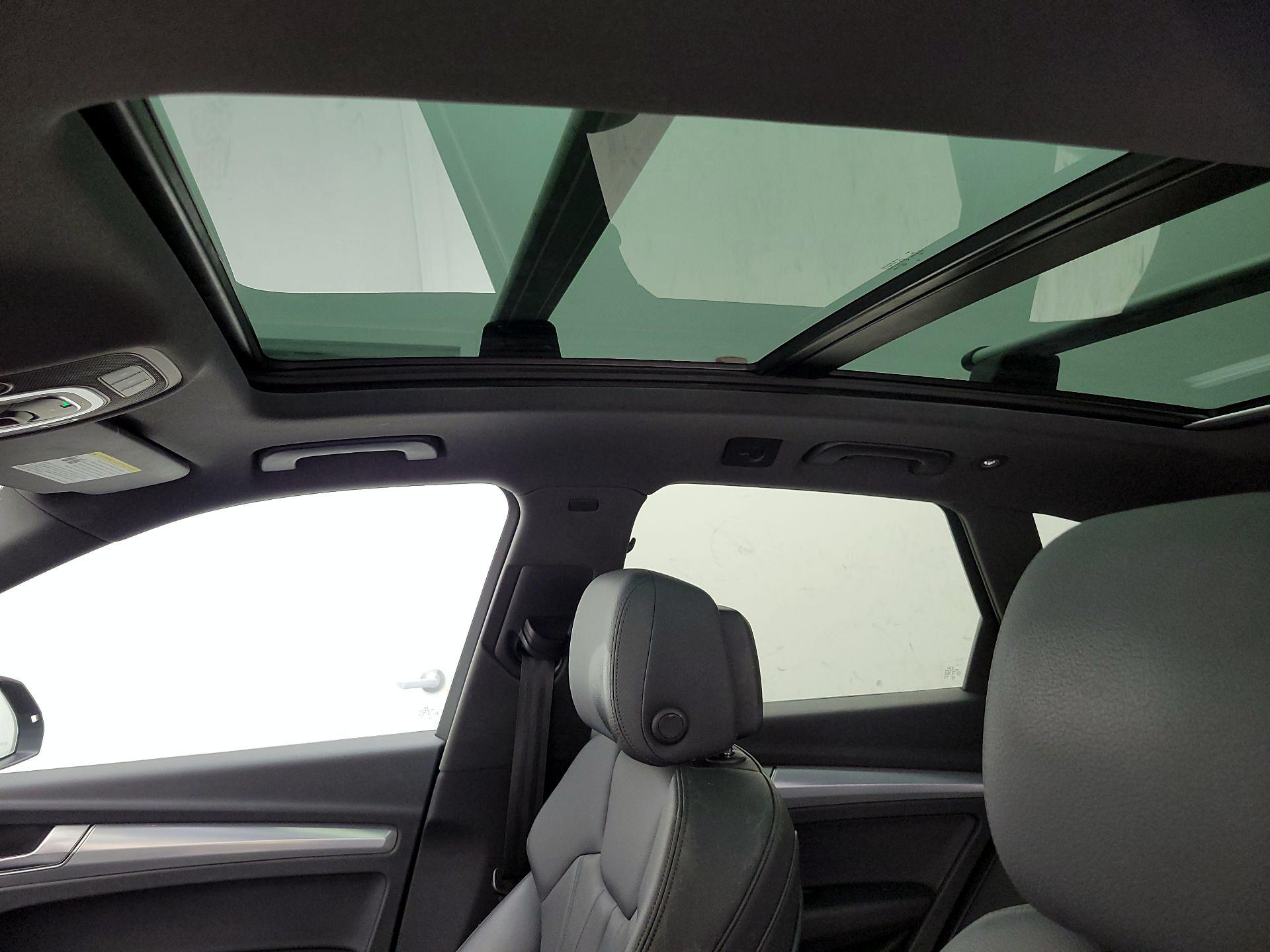 Thumbnail: 2020 Audi Q5 - 19