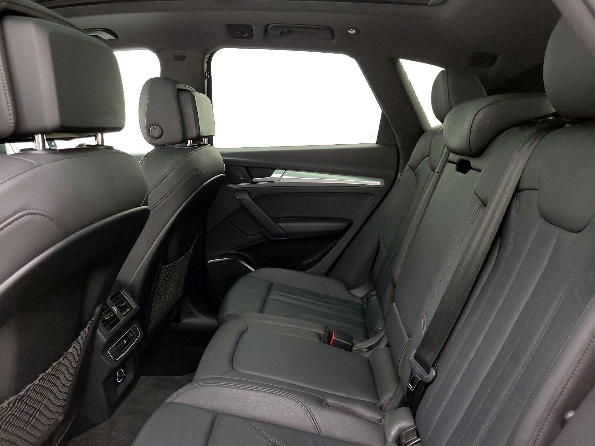 Thumbnail: 2020 Audi Q5 - 20