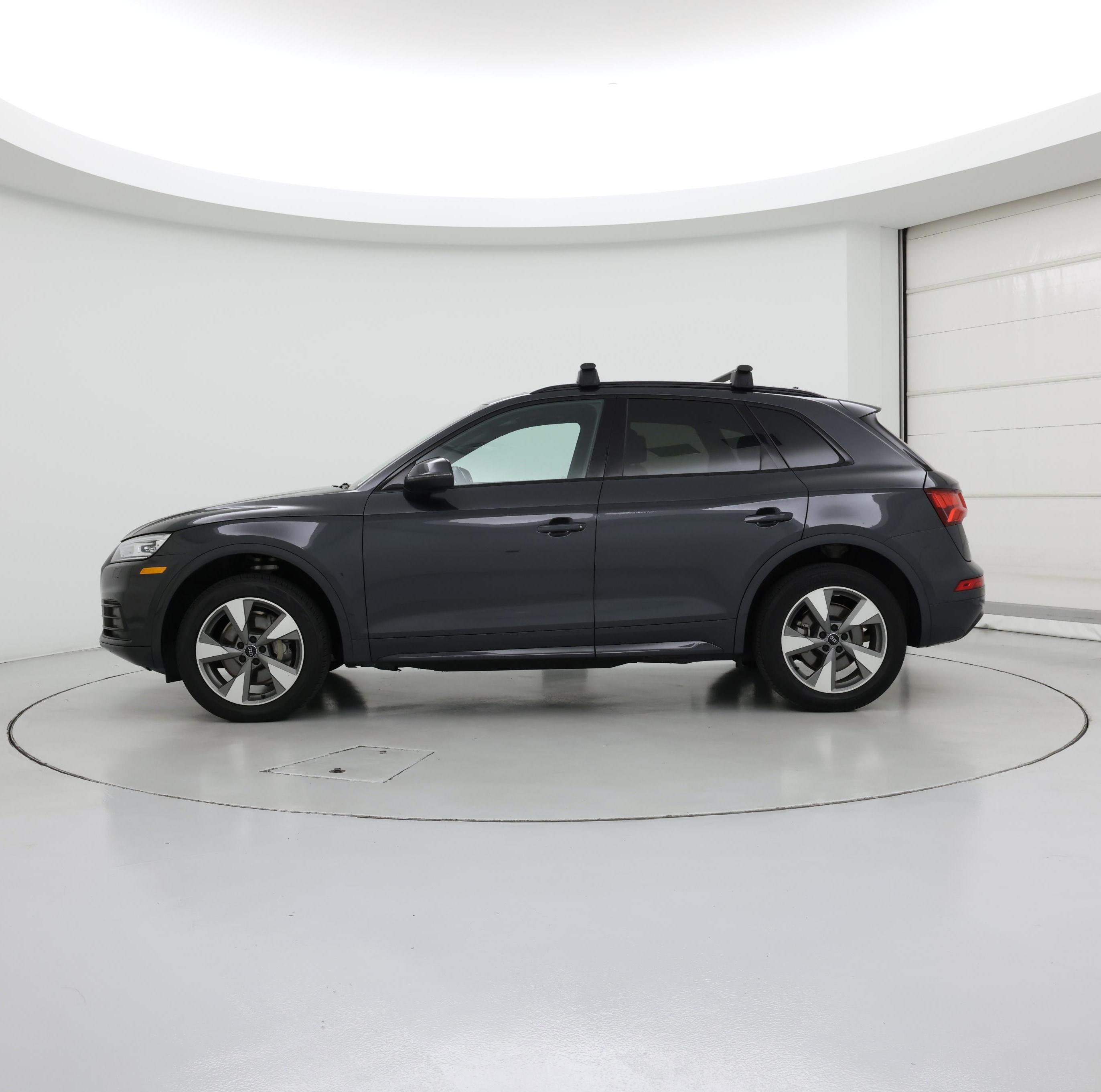Thumbnail: 2020 Audi Q5 - 3