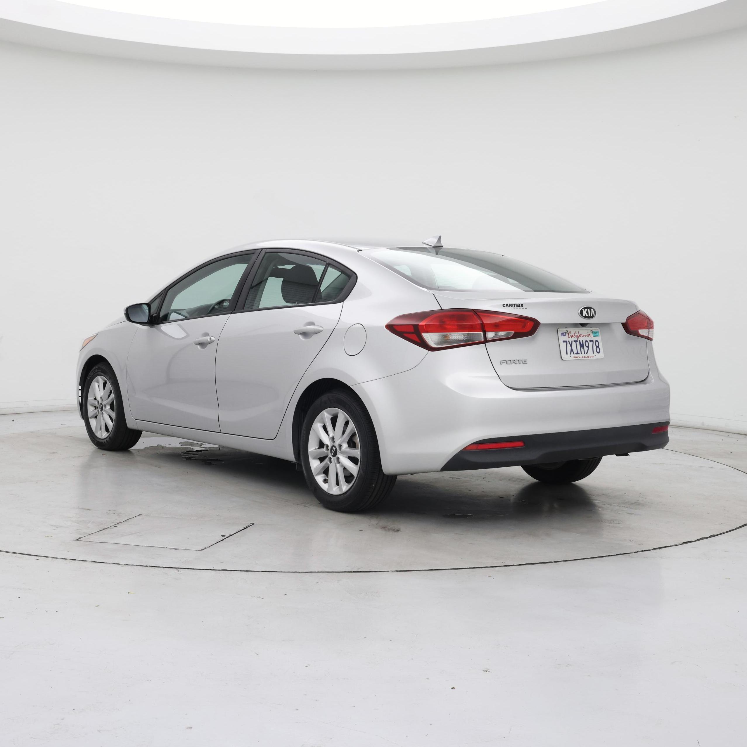 Thumbnail: 2017 Kia Forte - 2