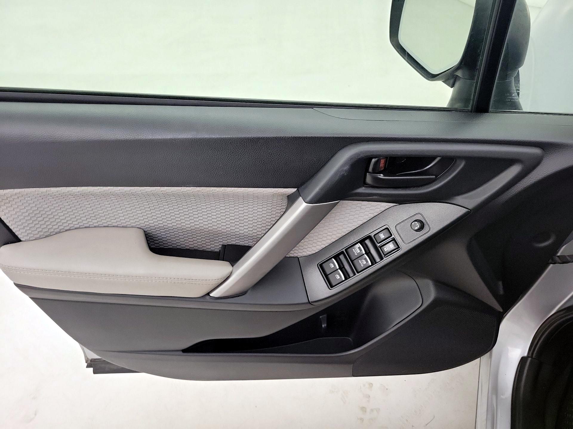 Thumbnail: 2018 Subaru Forester - 12