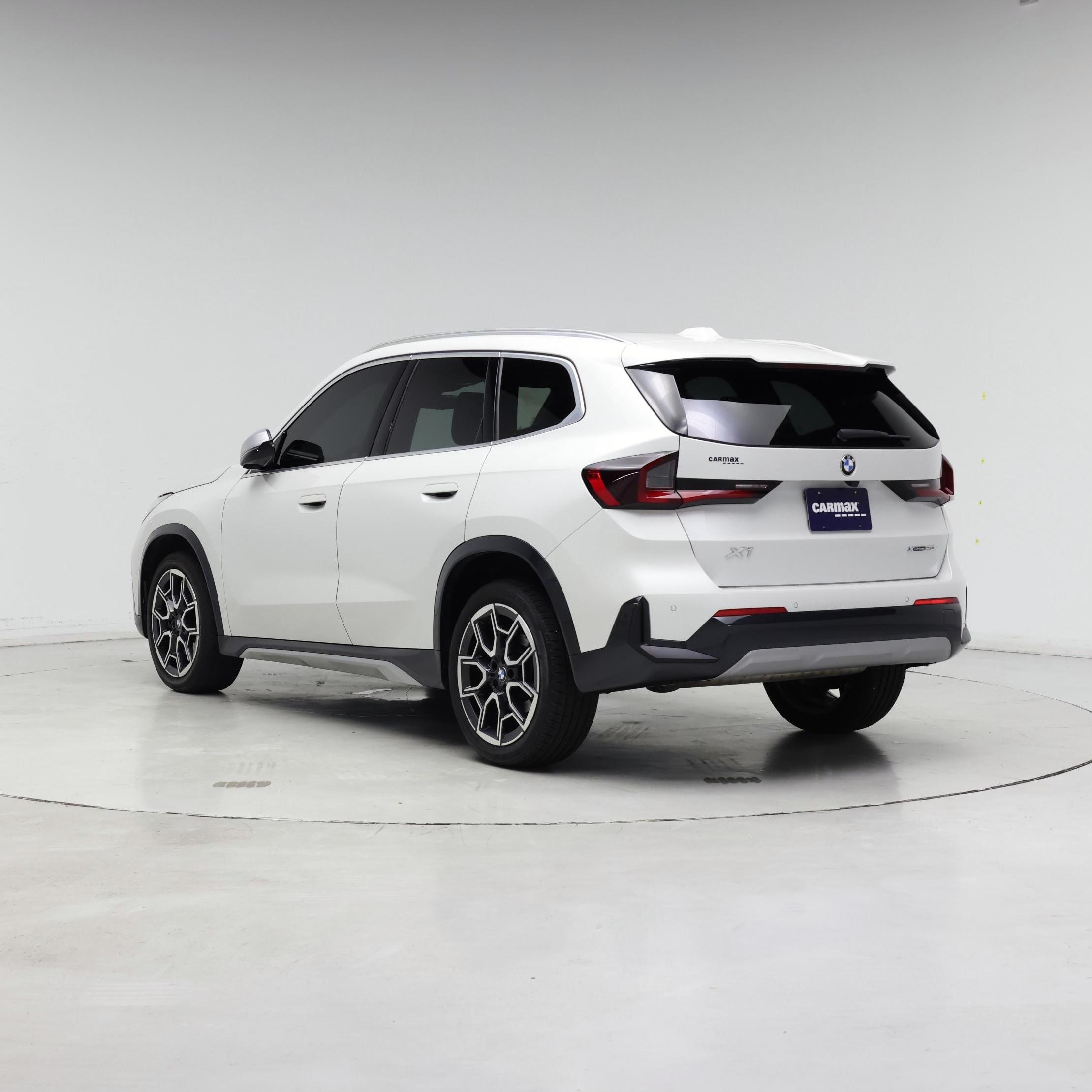 Thumbnail: 2023 BMW X1 - 2