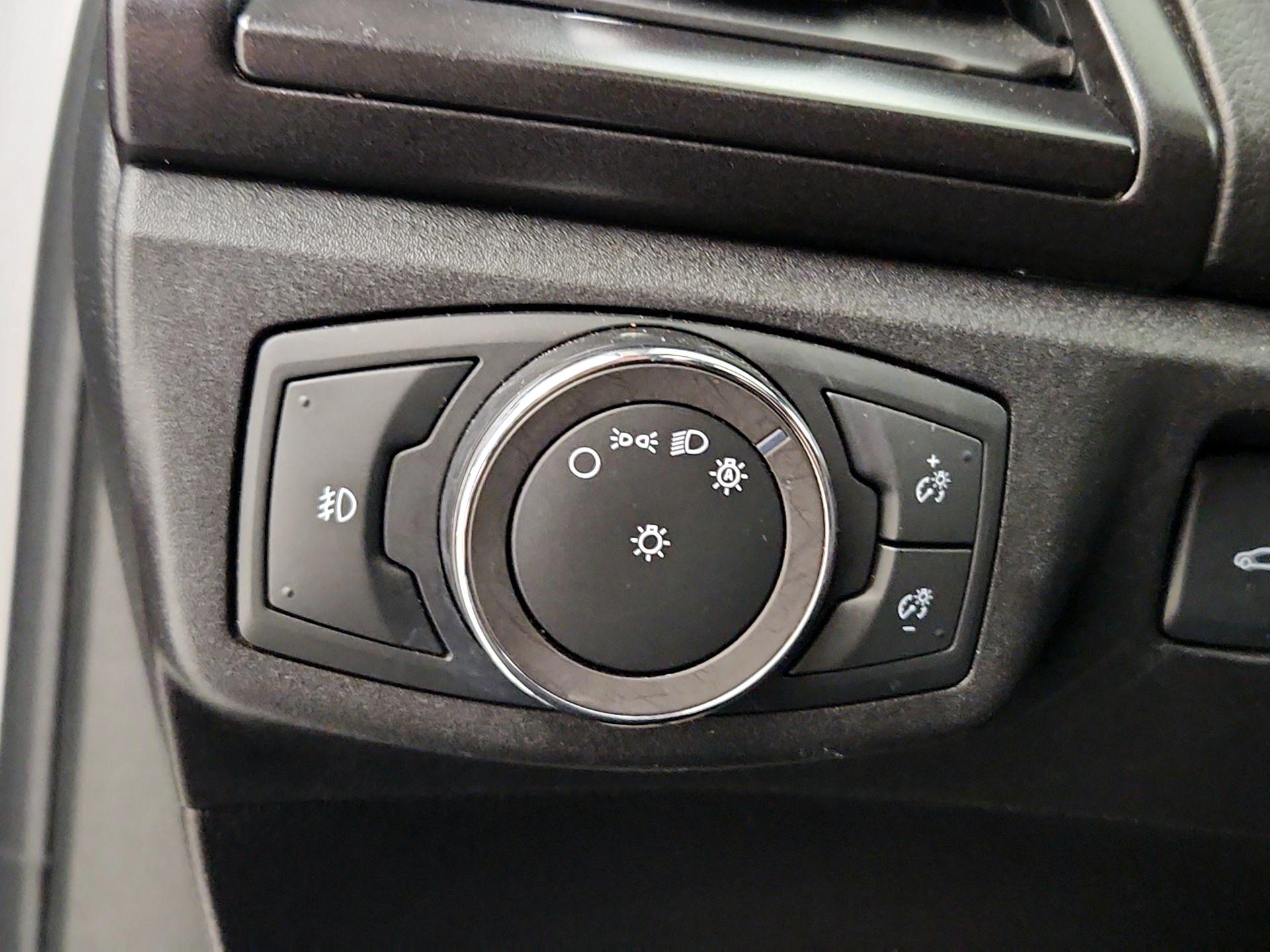 Thumbnail: 2019 Ford Fusion - 13