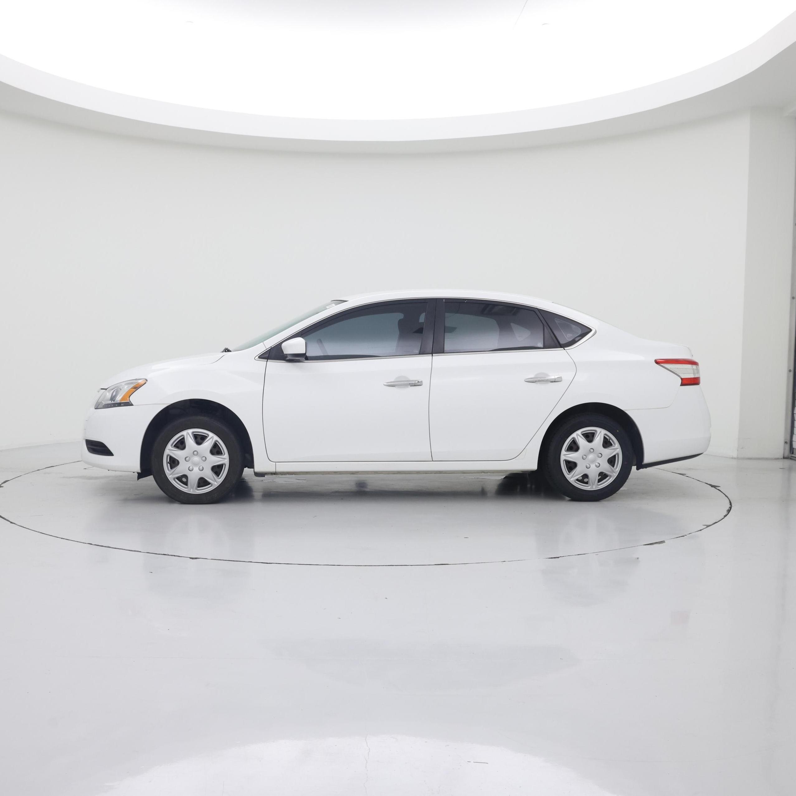 Thumbnail: 2015 Nissan Sentra - 3