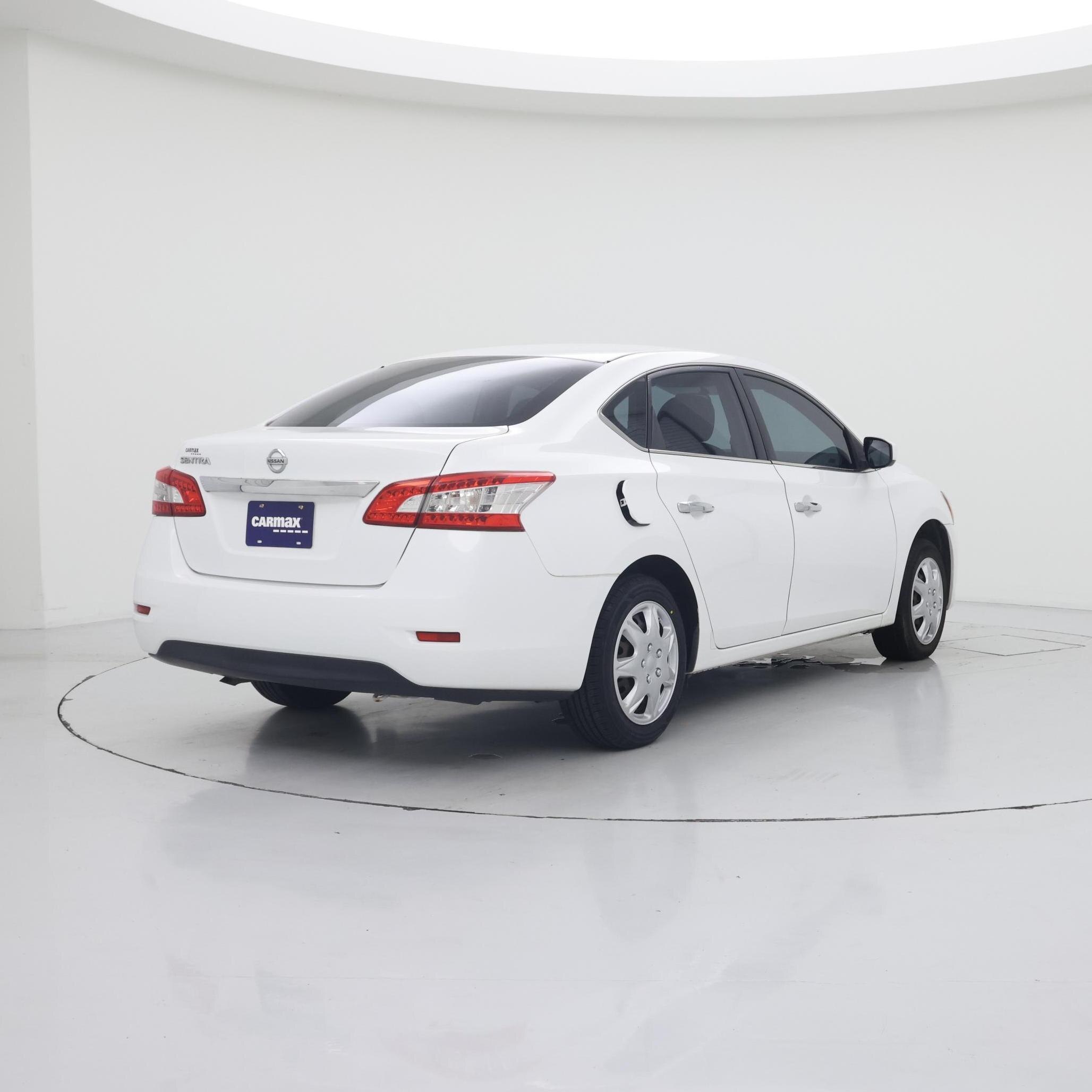Thumbnail: 2015 Nissan Sentra - 8