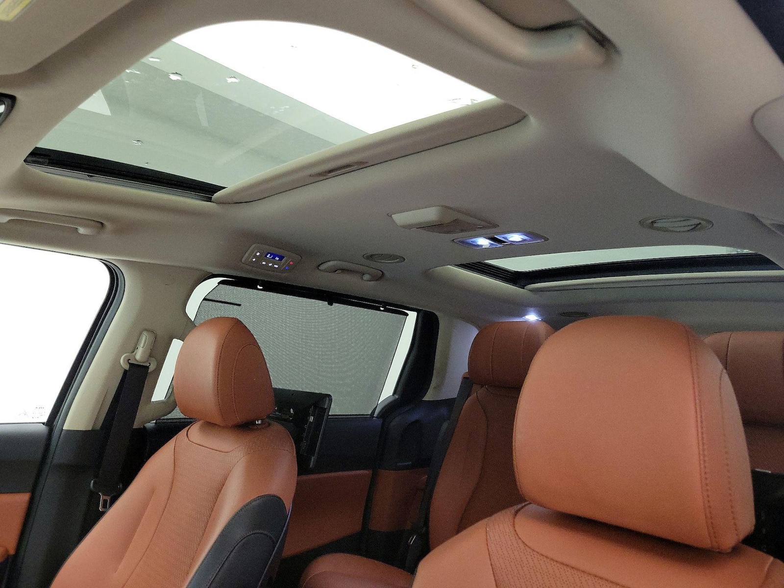 Sunroof(s) & Overhead Airbags