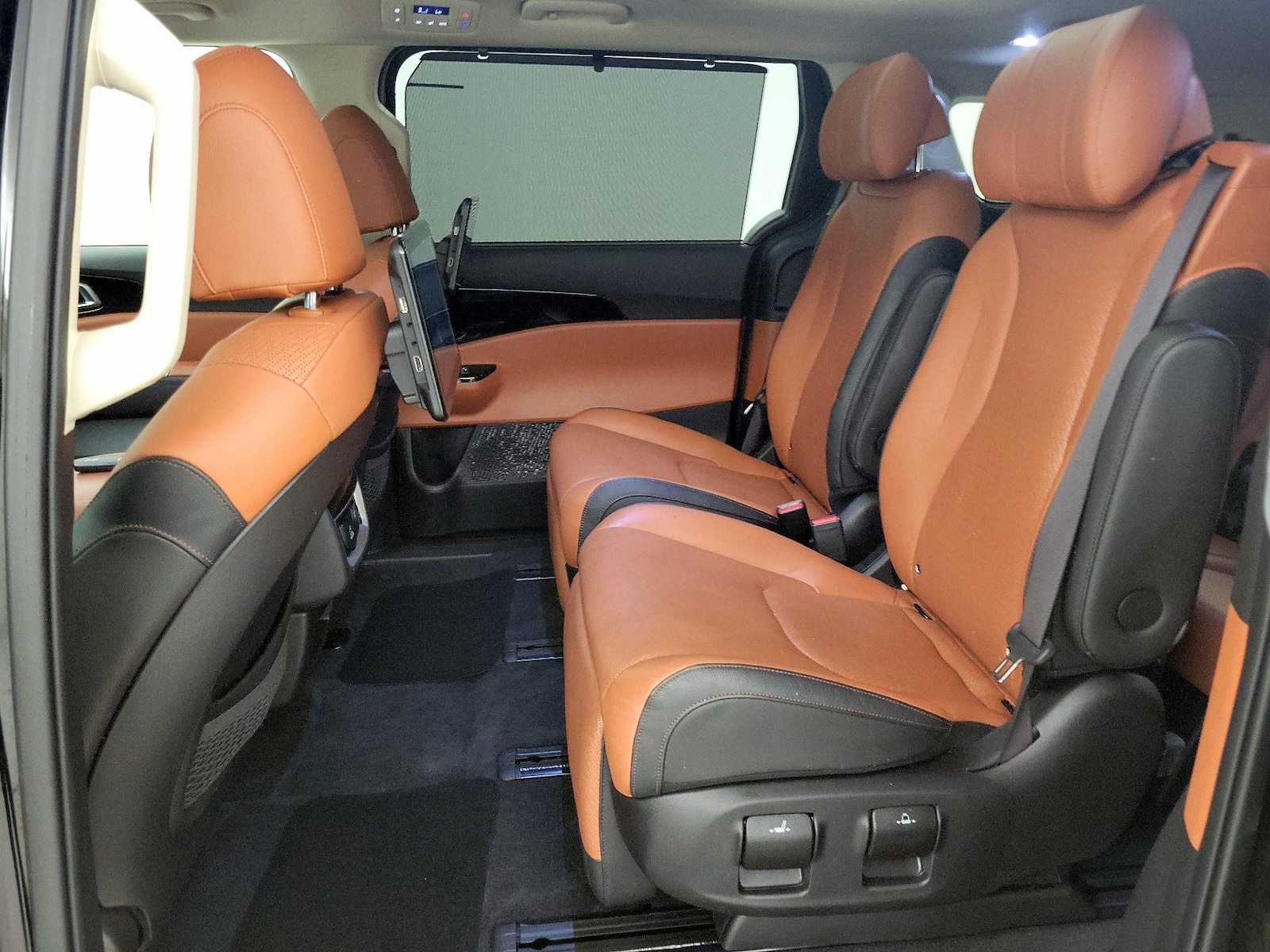Rear Air Conditioning