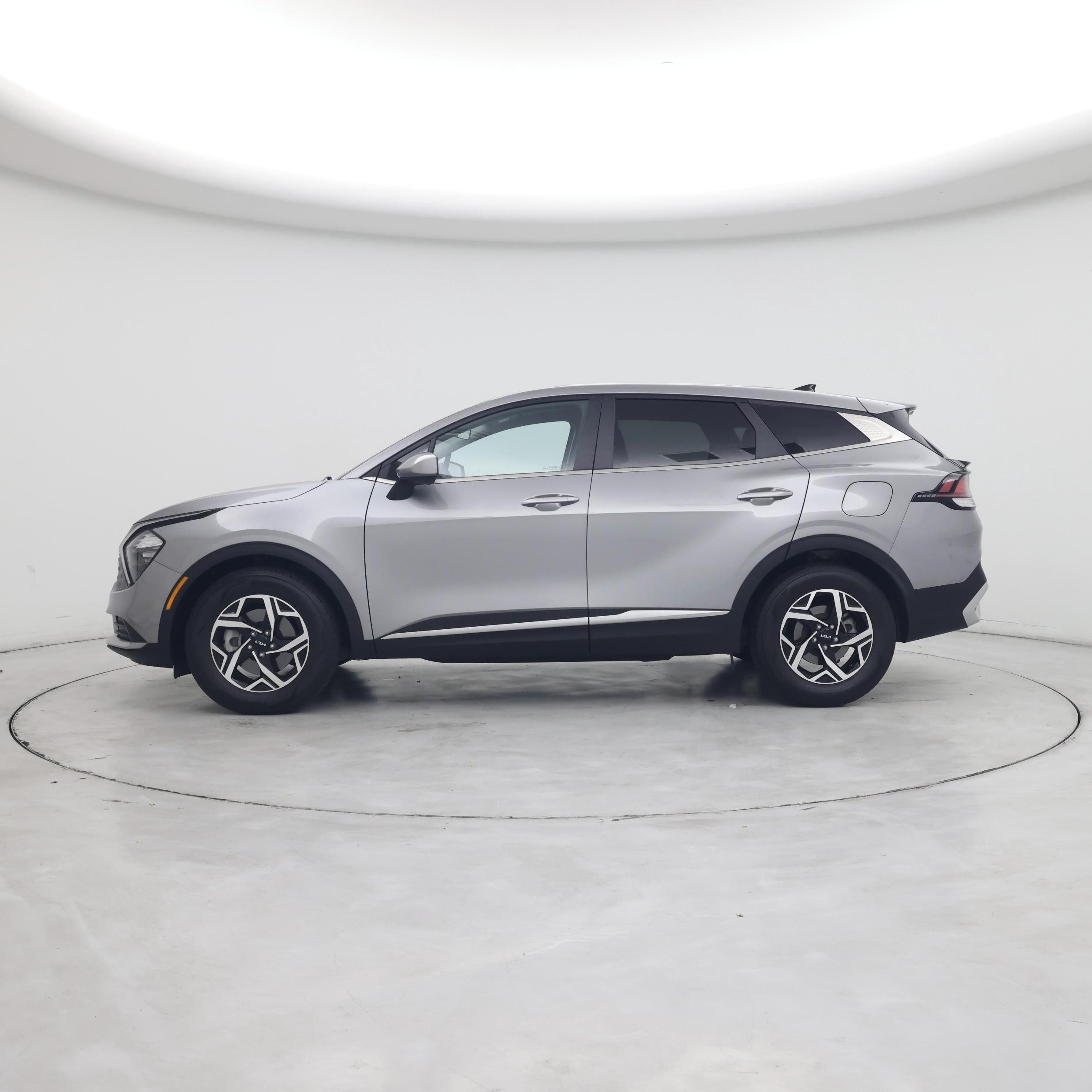 Thumbnail: 2023 Kia Sportage - 3