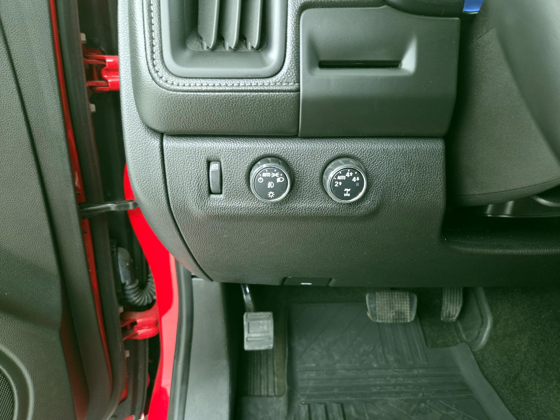Thumbnail: 2016 GMC Canyon - 13