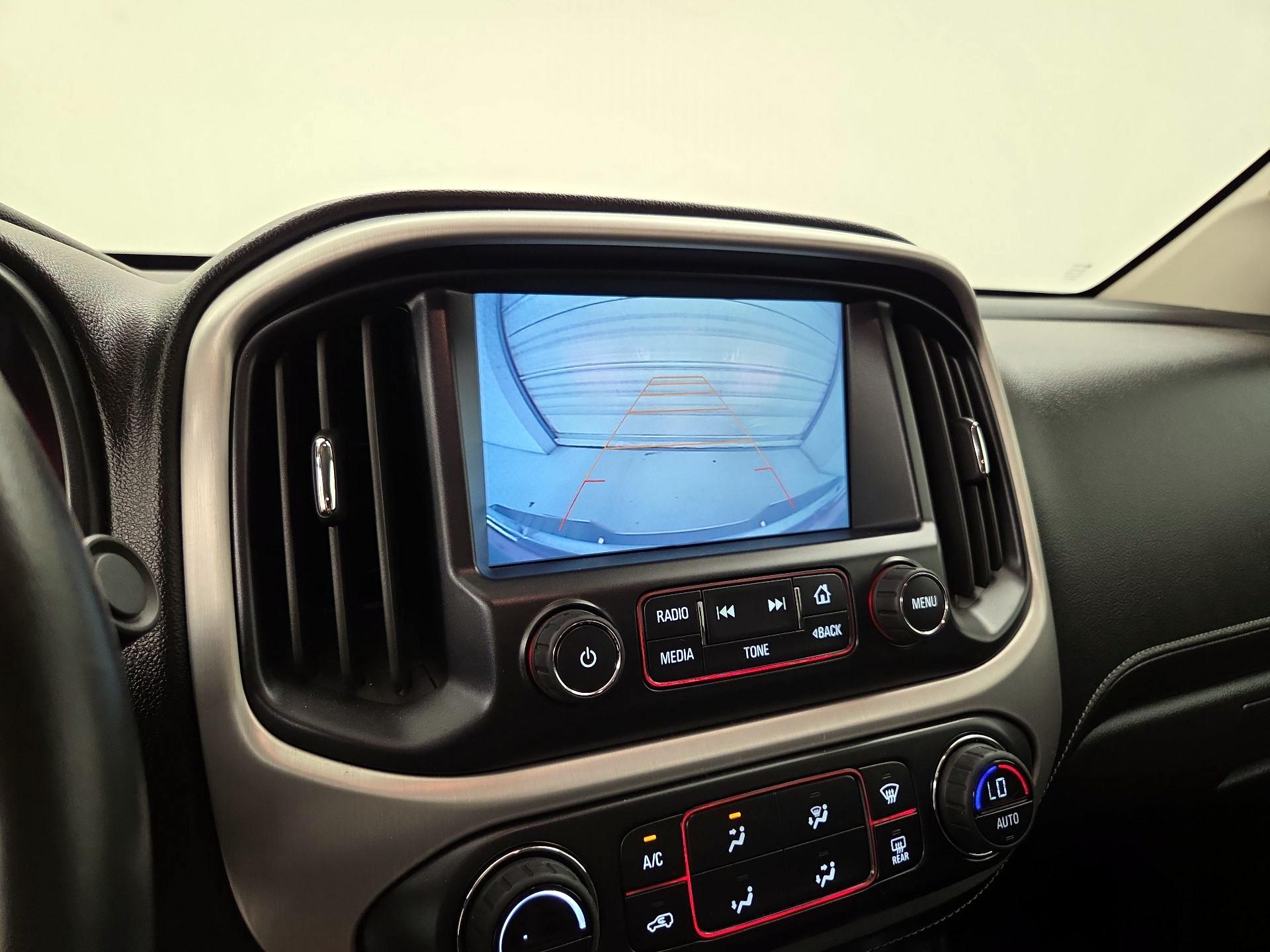 Thumbnail: 2016 GMC Canyon - 15