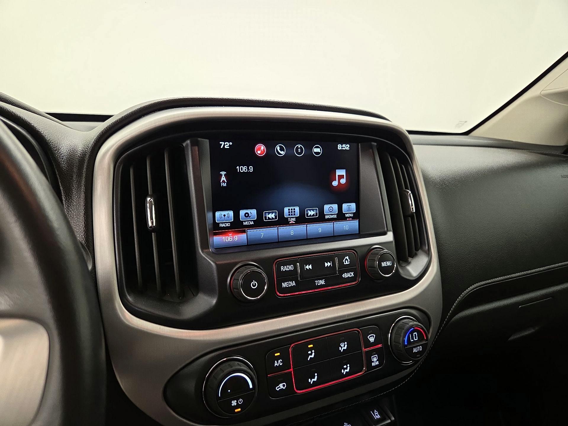 Thumbnail: 2016 GMC Canyon - 16