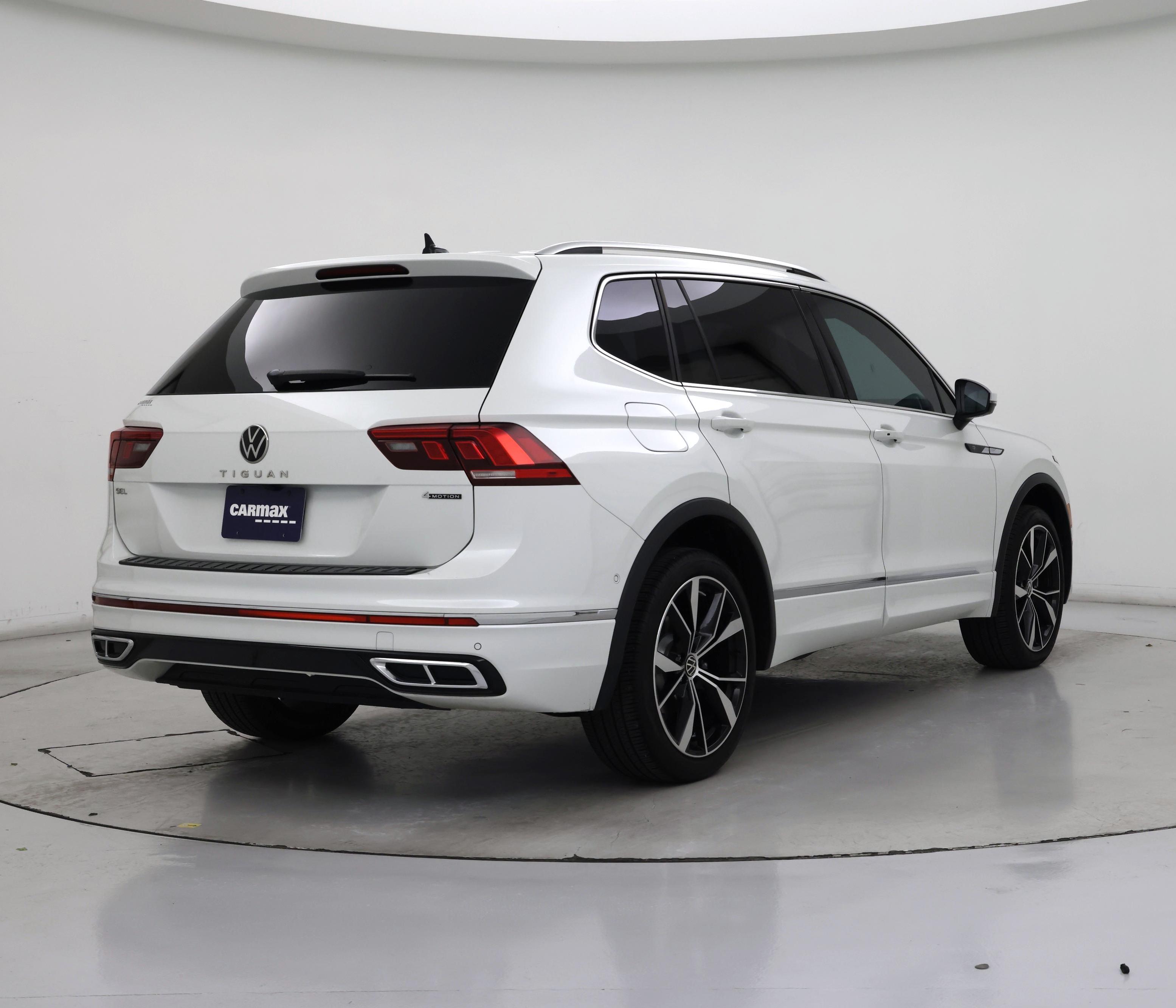 Thumbnail: 2024 Volkswagen Tiguan - 8