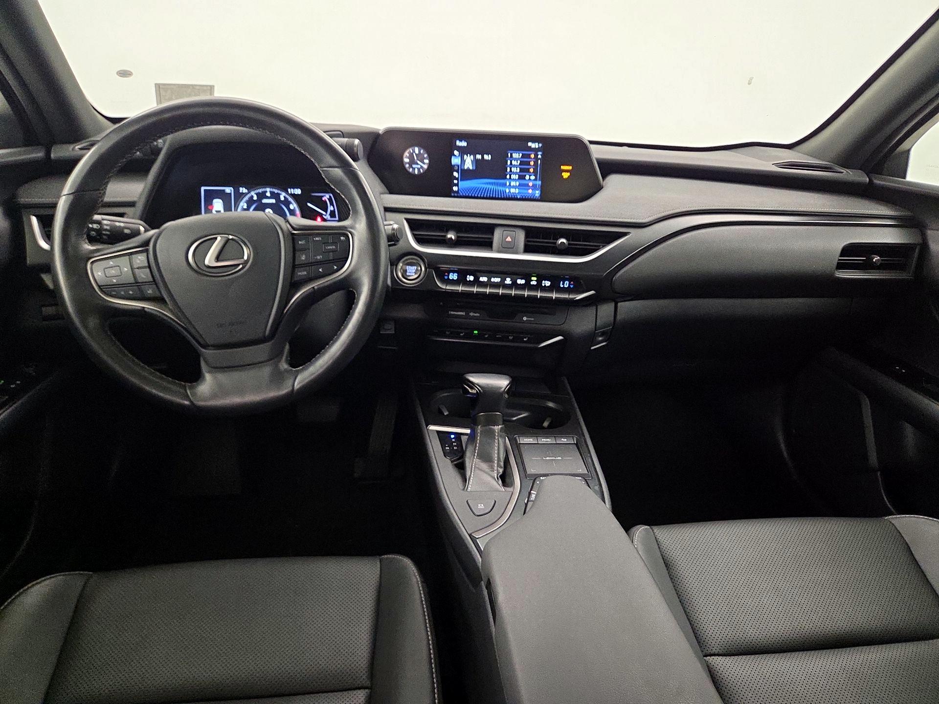 Thumbnail: 2019 Lexus UX - 9