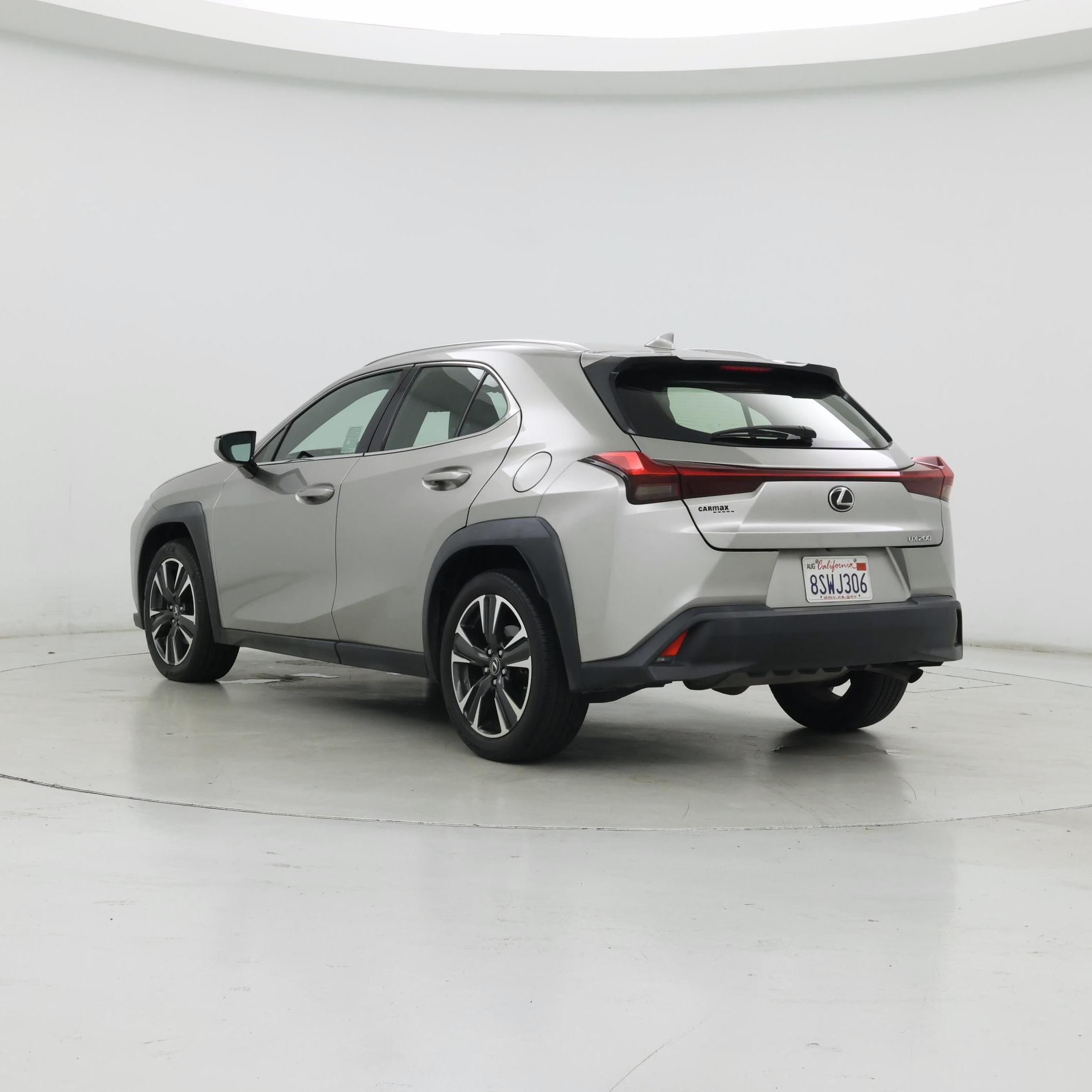 Thumbnail: 2019 Lexus UX - 2