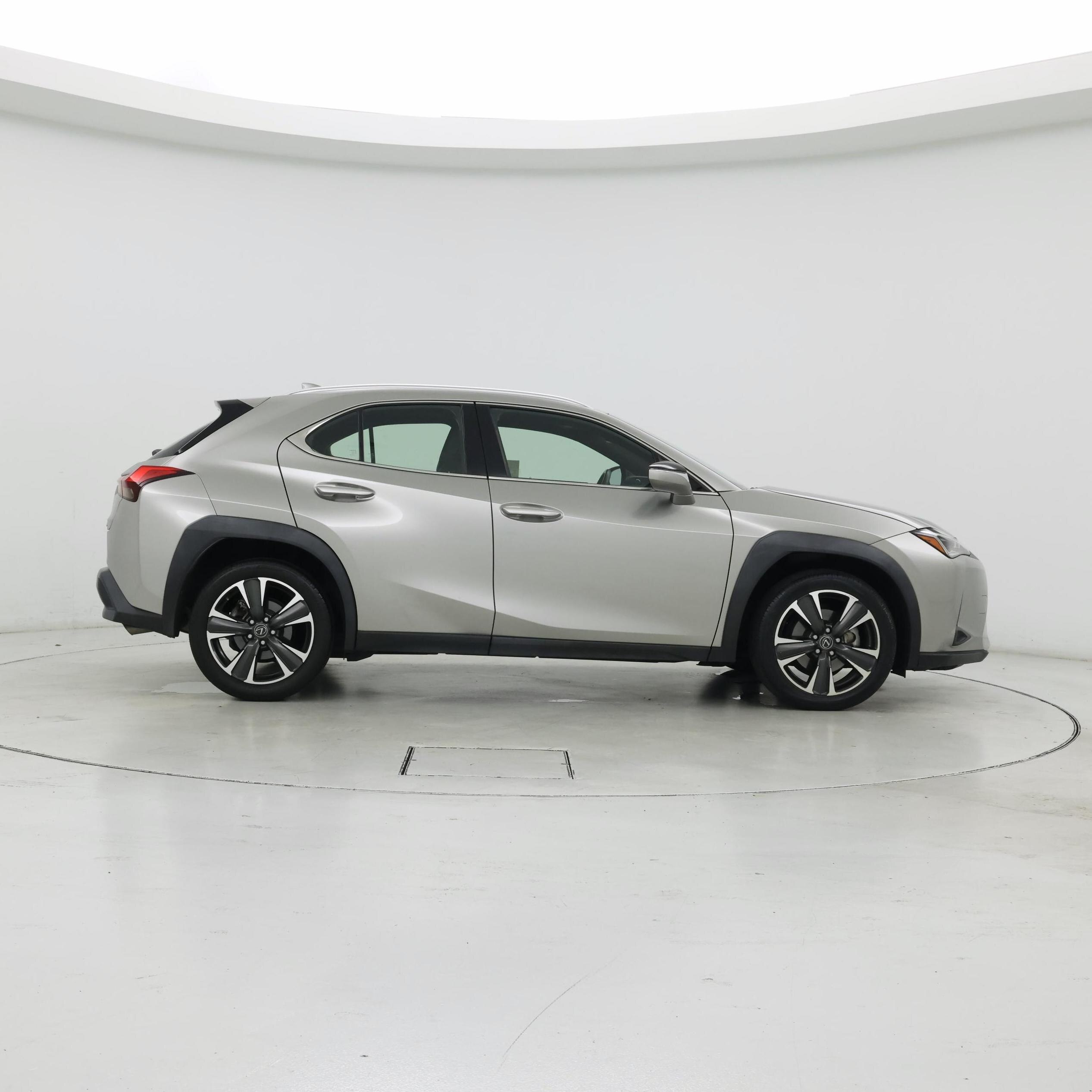 Thumbnail: 2019 Lexus UX - 7