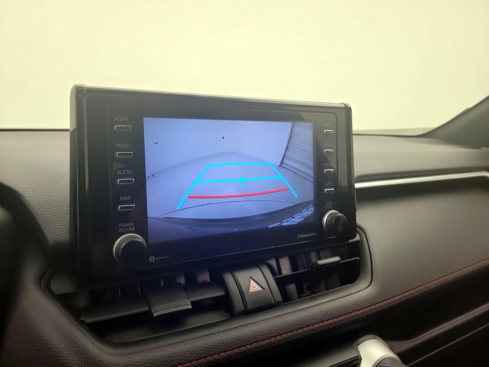 2022 Toyota RAV4 SE - Photo 15