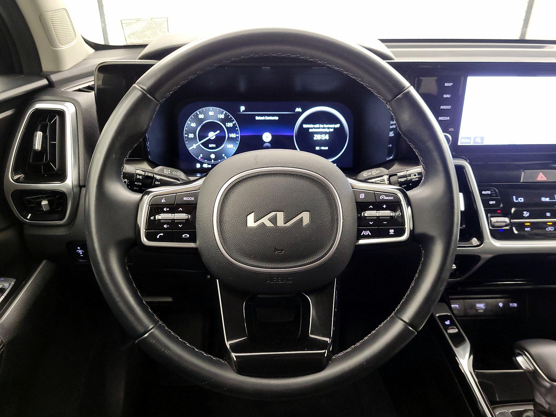 Thumbnail: 2023 Kia Sorento - 10