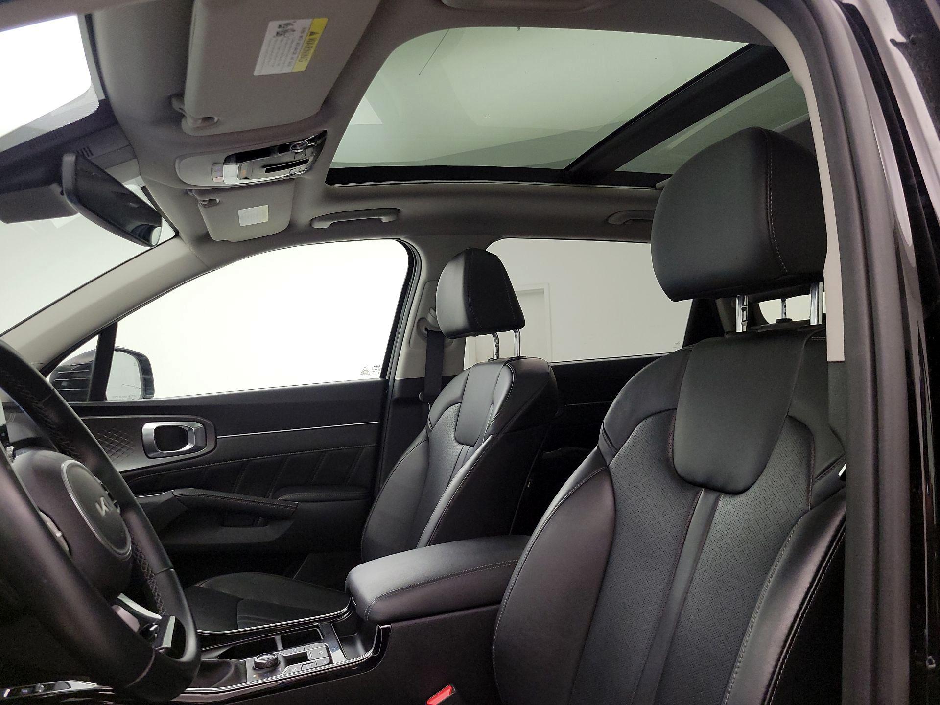 Thumbnail: 2023 Kia Sorento - 20