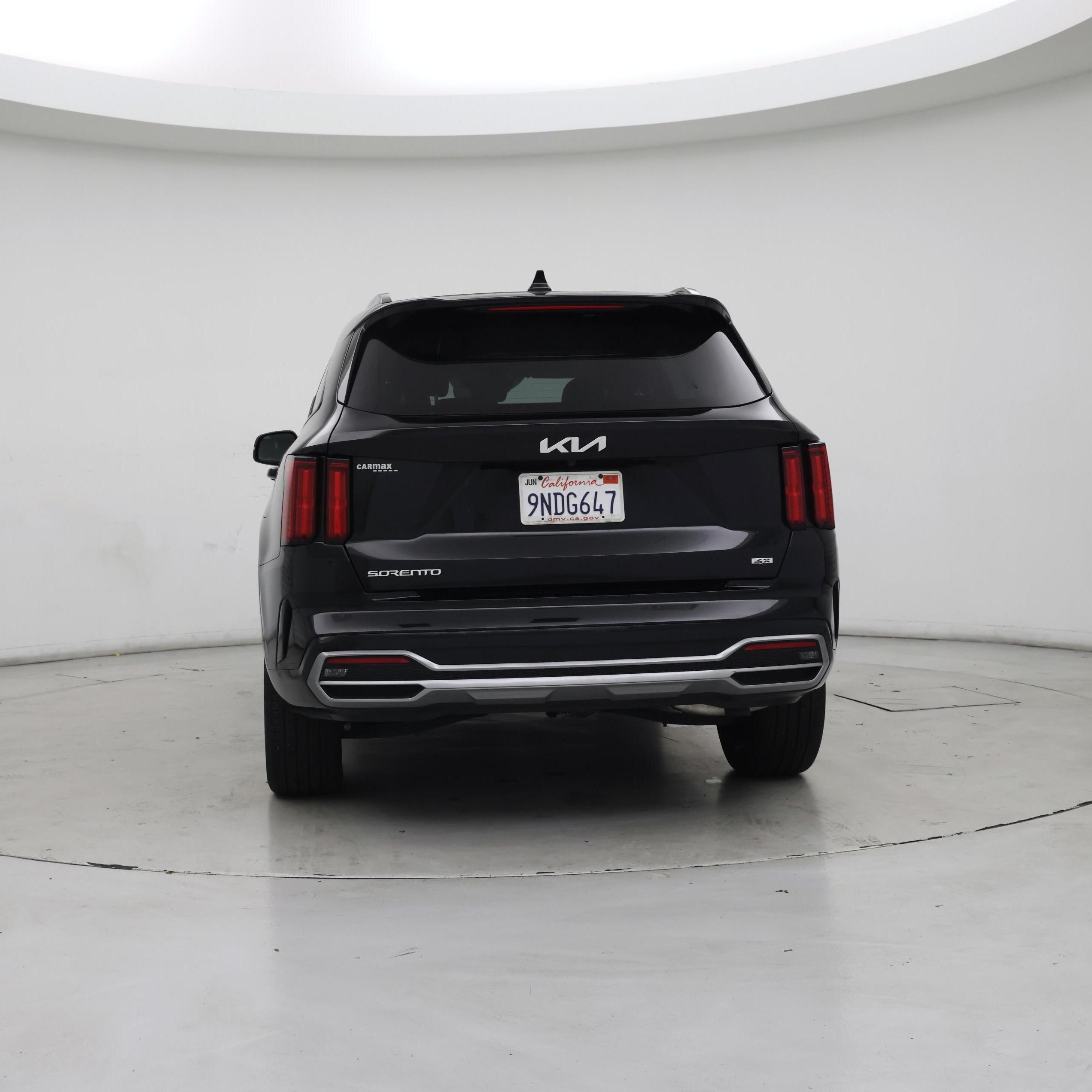 Thumbnail: 2023 Kia Sorento - 6