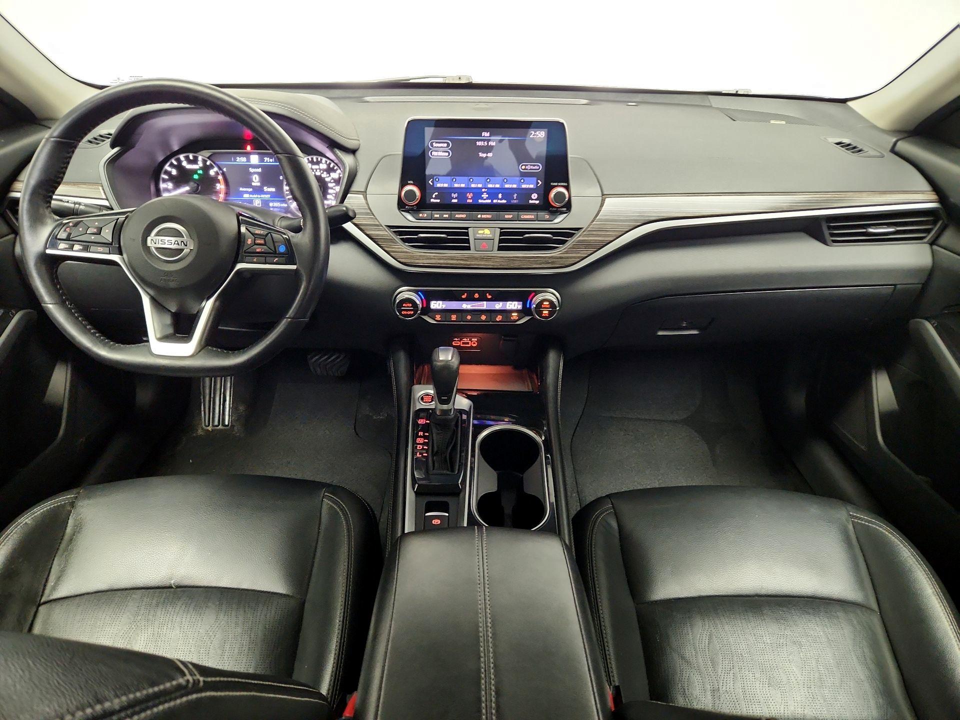 Thumbnail: 2020 Nissan Altima - 9
