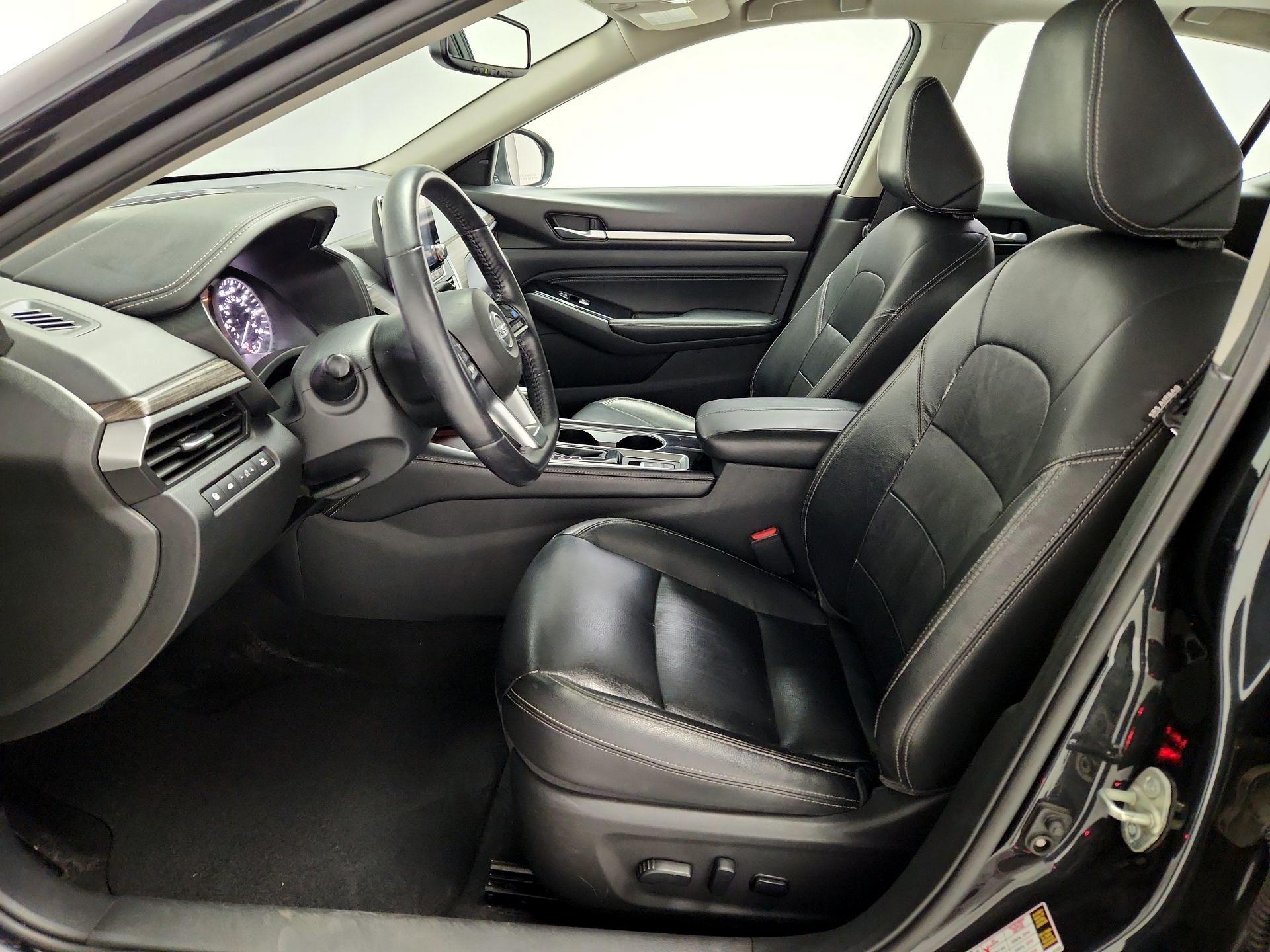 Thumbnail: 2020 Nissan Altima - 11