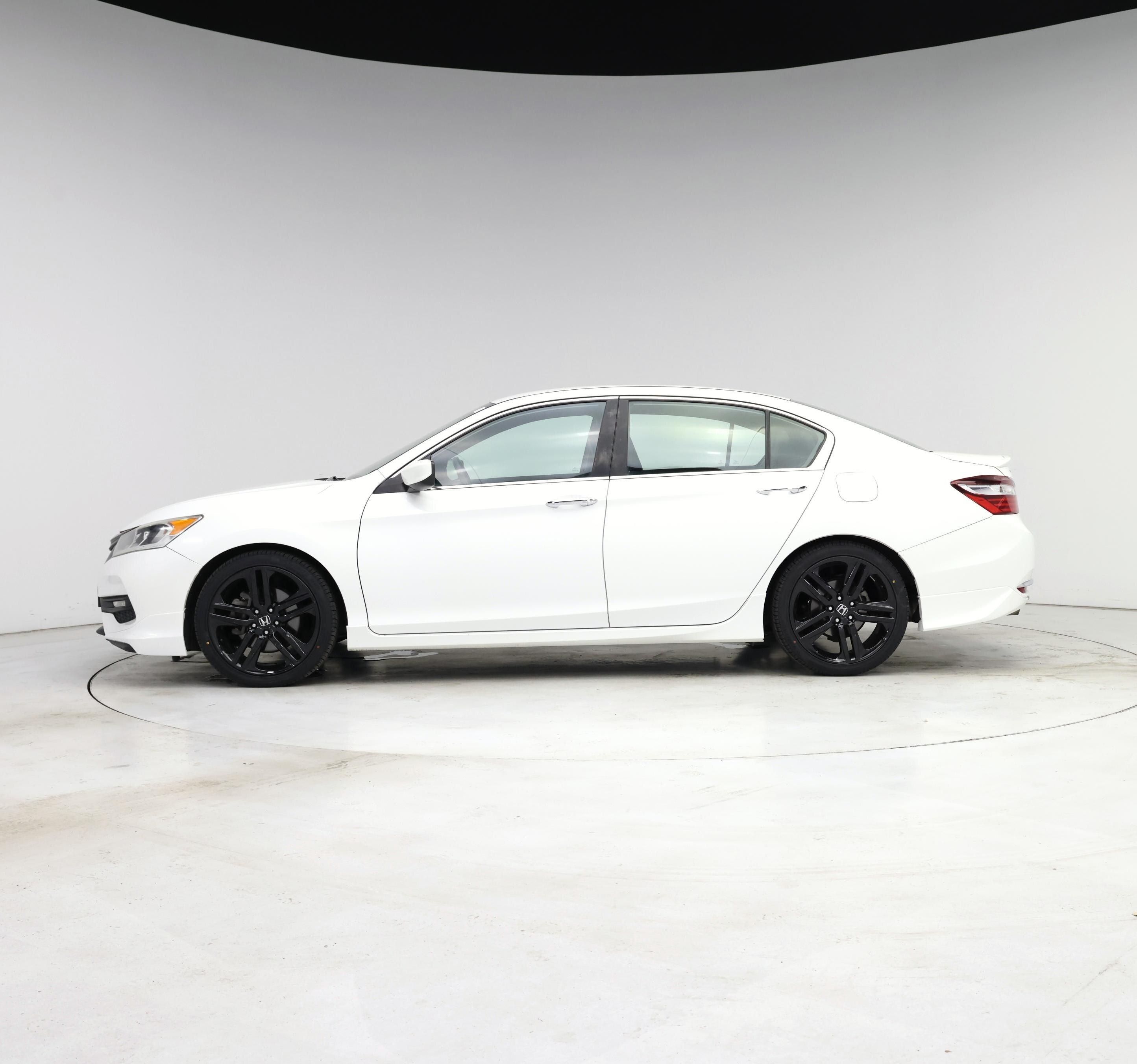 Thumbnail: 2017 Honda Accord - 3