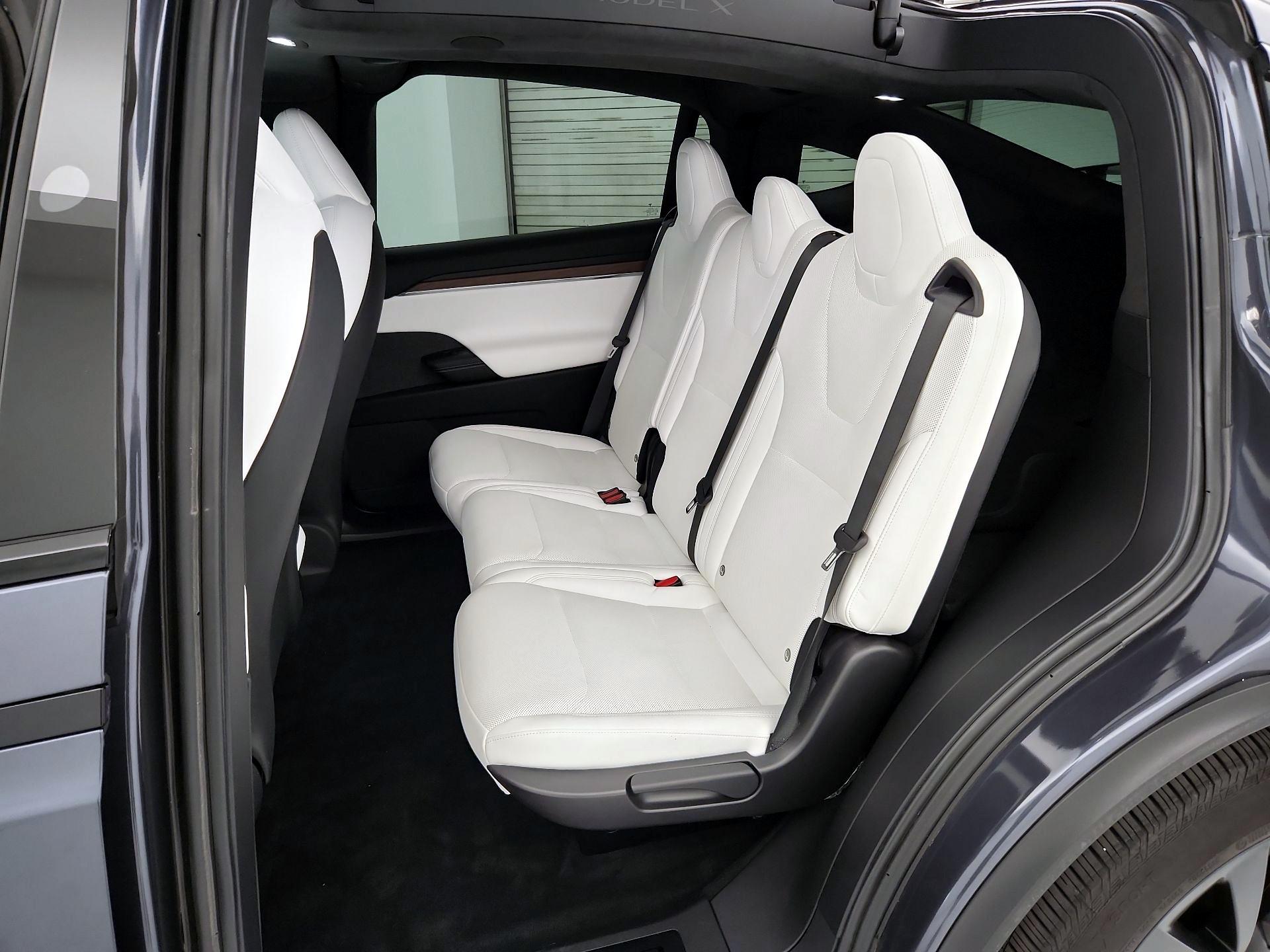 Thumbnail: 2023 Tesla Model X - 19