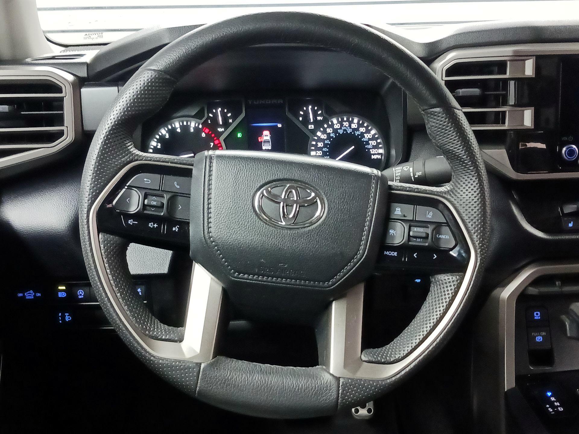 Thumbnail: 2024 Toyota Tundra - 10