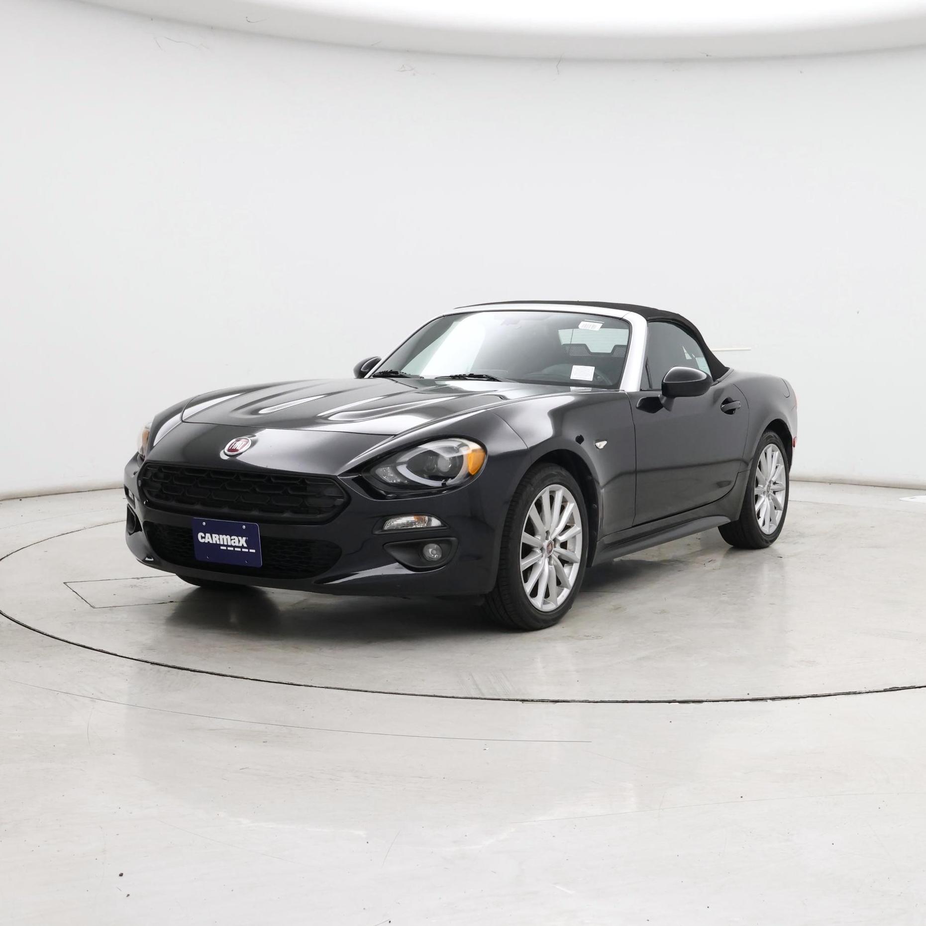 Thumbnail: 2018 Fiat 124 Spider - 4