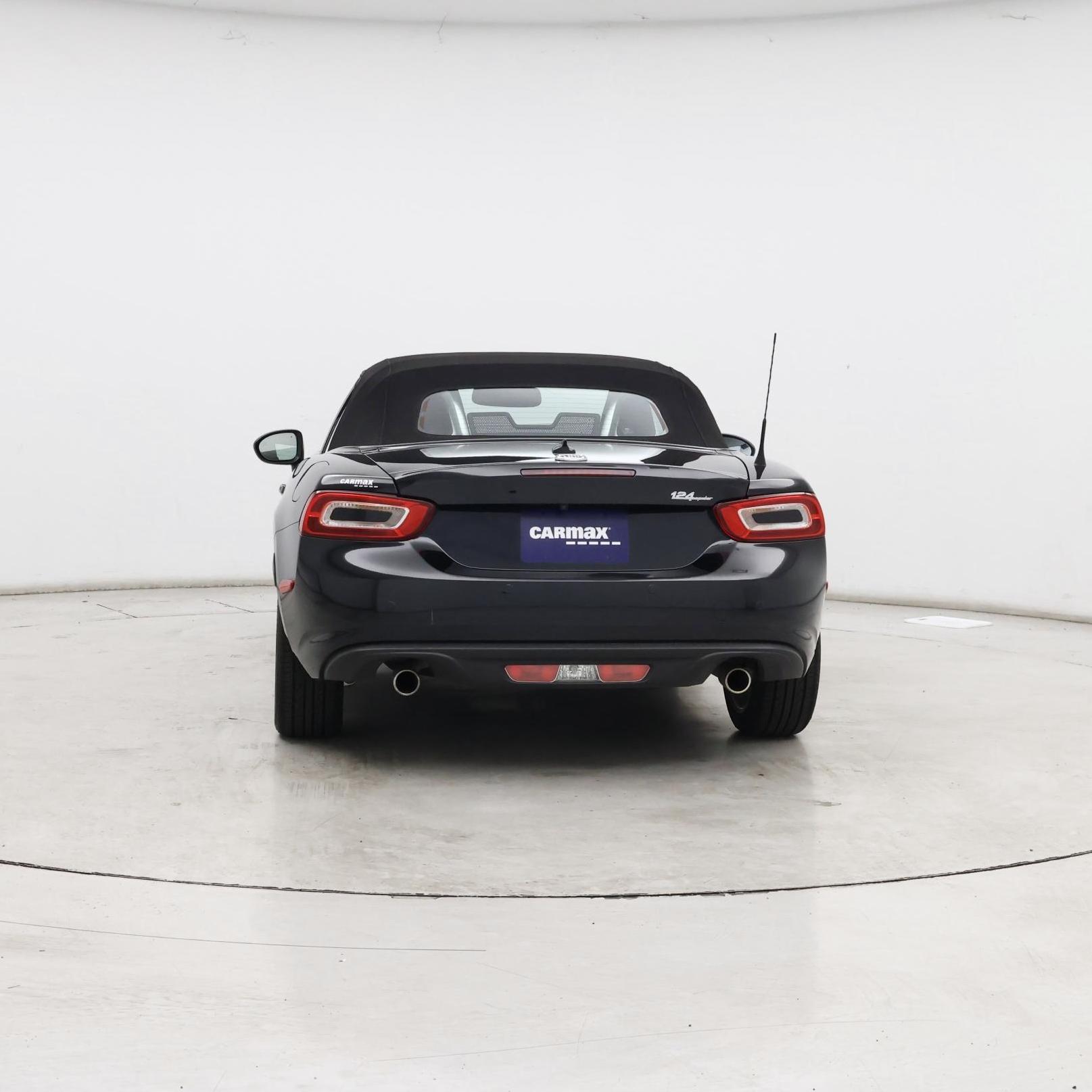 Thumbnail: 2018 Fiat 124 Spider - 6