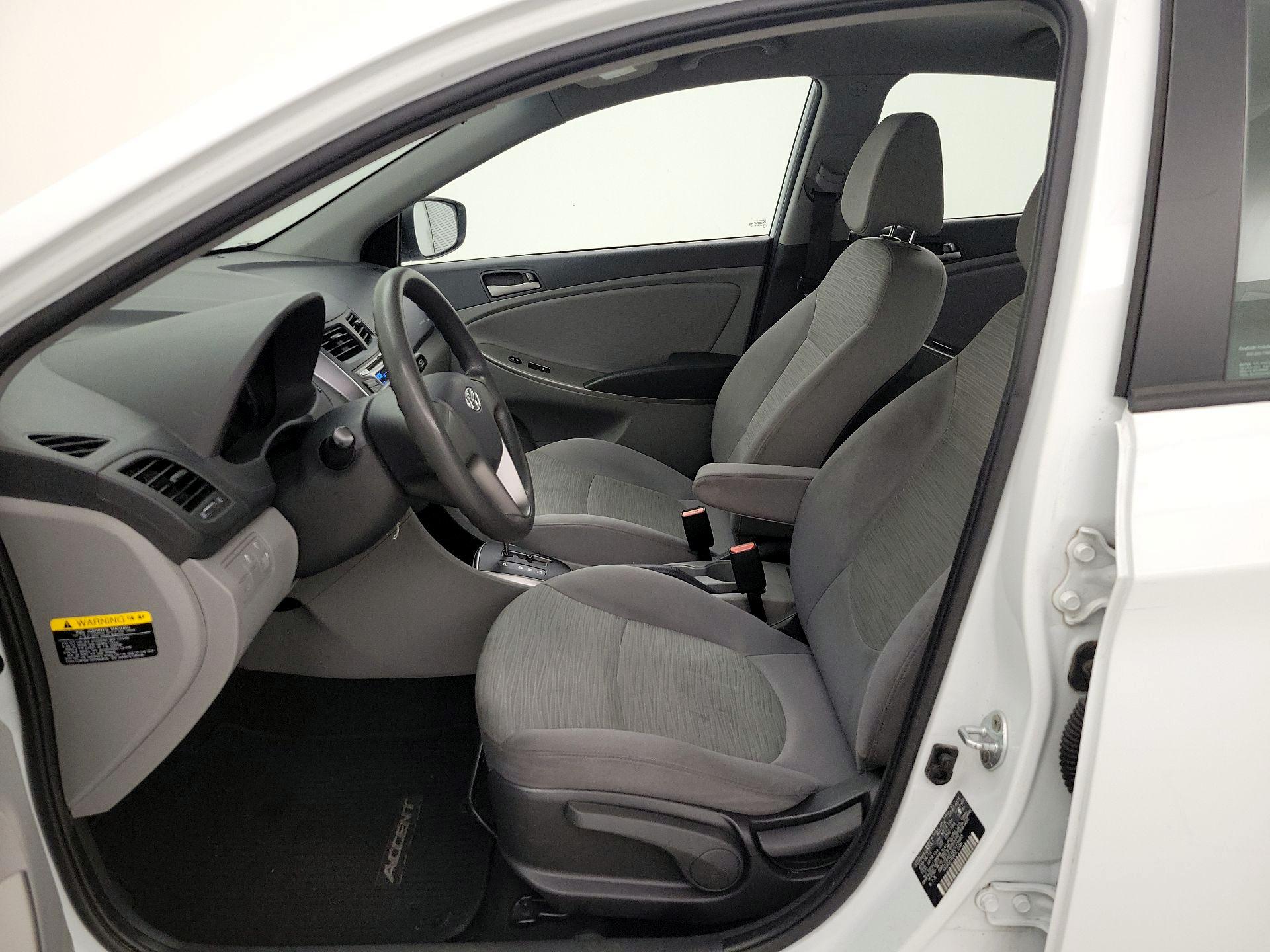 Thumbnail: 2016 Hyundai Accent - 11