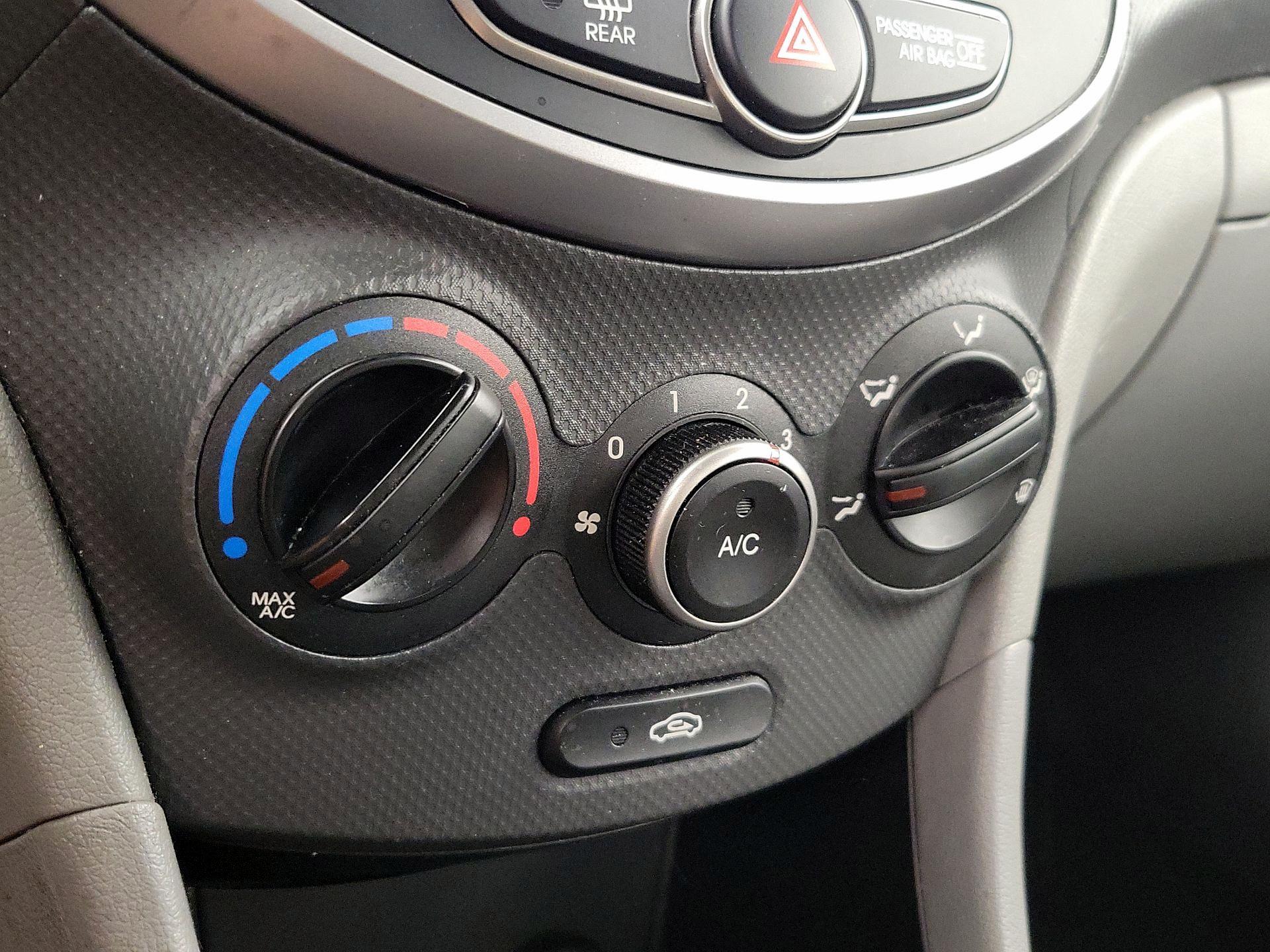Thumbnail: 2016 Hyundai Accent - 15