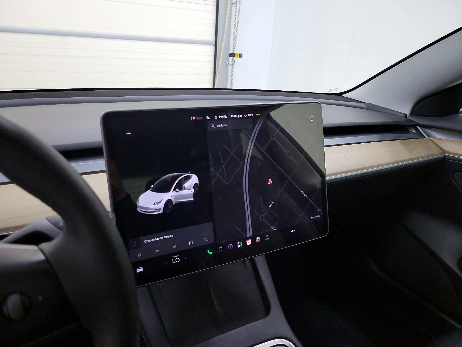 Thumbnail: 2021 Tesla Model 3 - 15