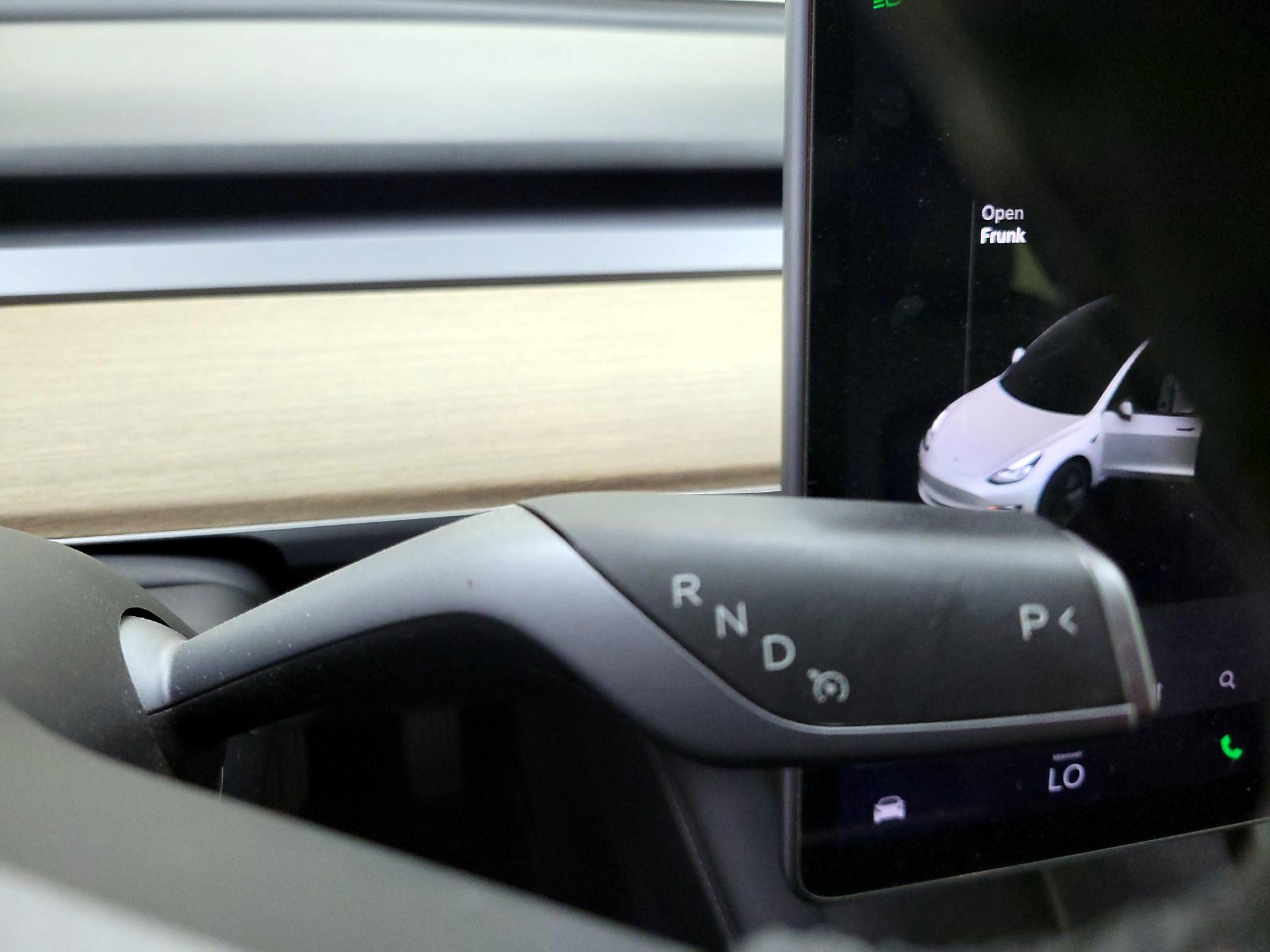 Thumbnail: 2021 Tesla Model 3 - 17