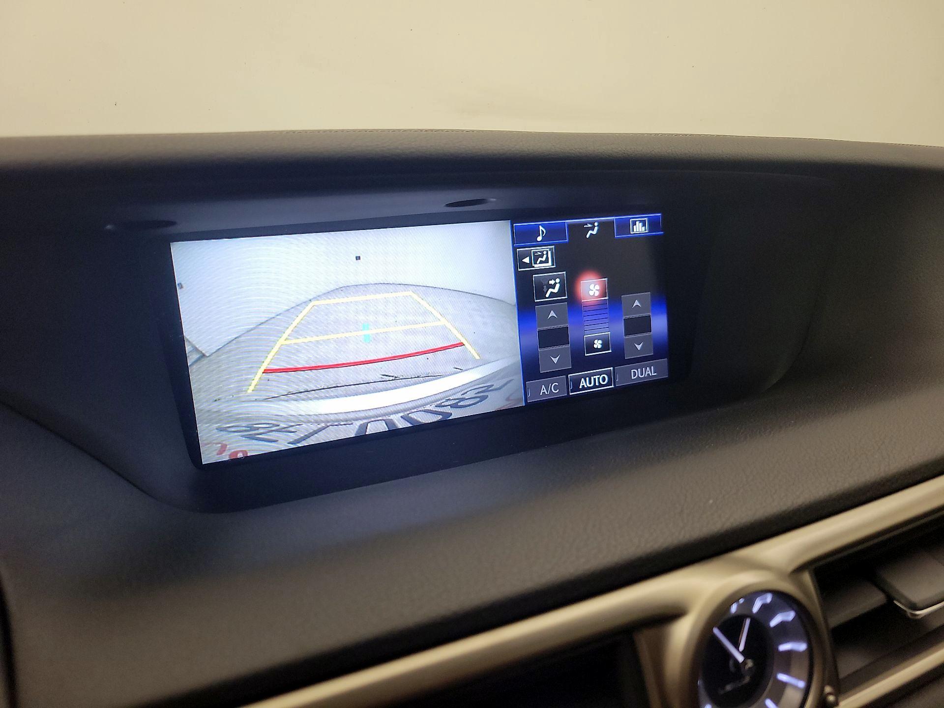 Thumbnail: 2015 Lexus GS - 15