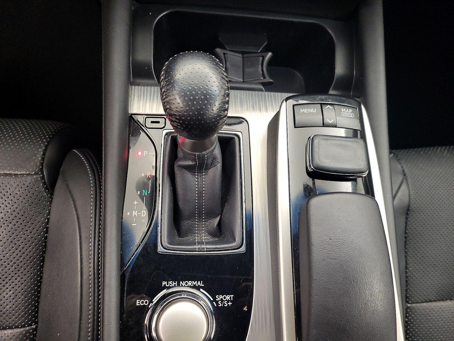 Thumbnail: 2015 Lexus GS - 18