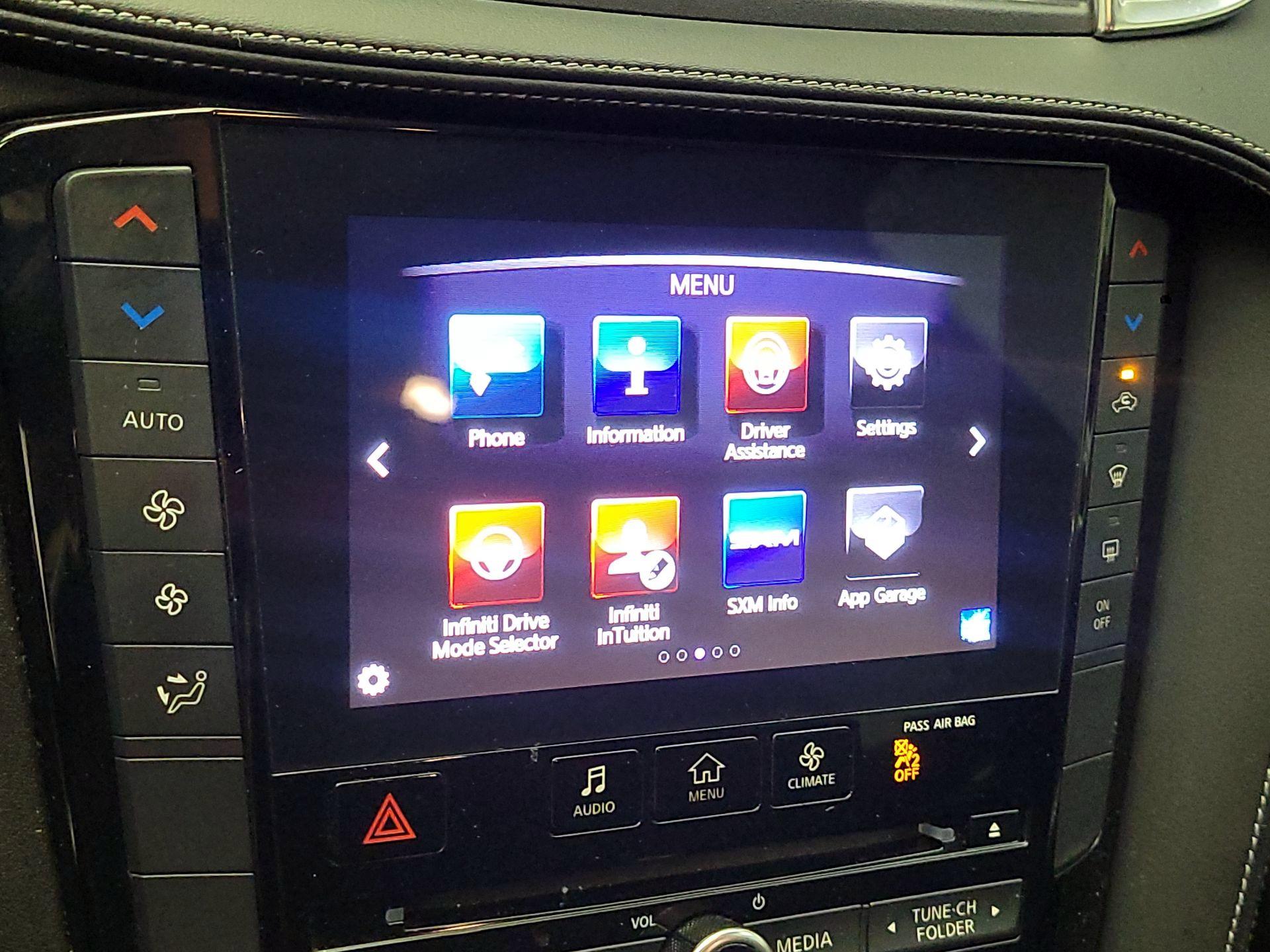 Thumbnail: 2019 INFINITI QX50 - 16