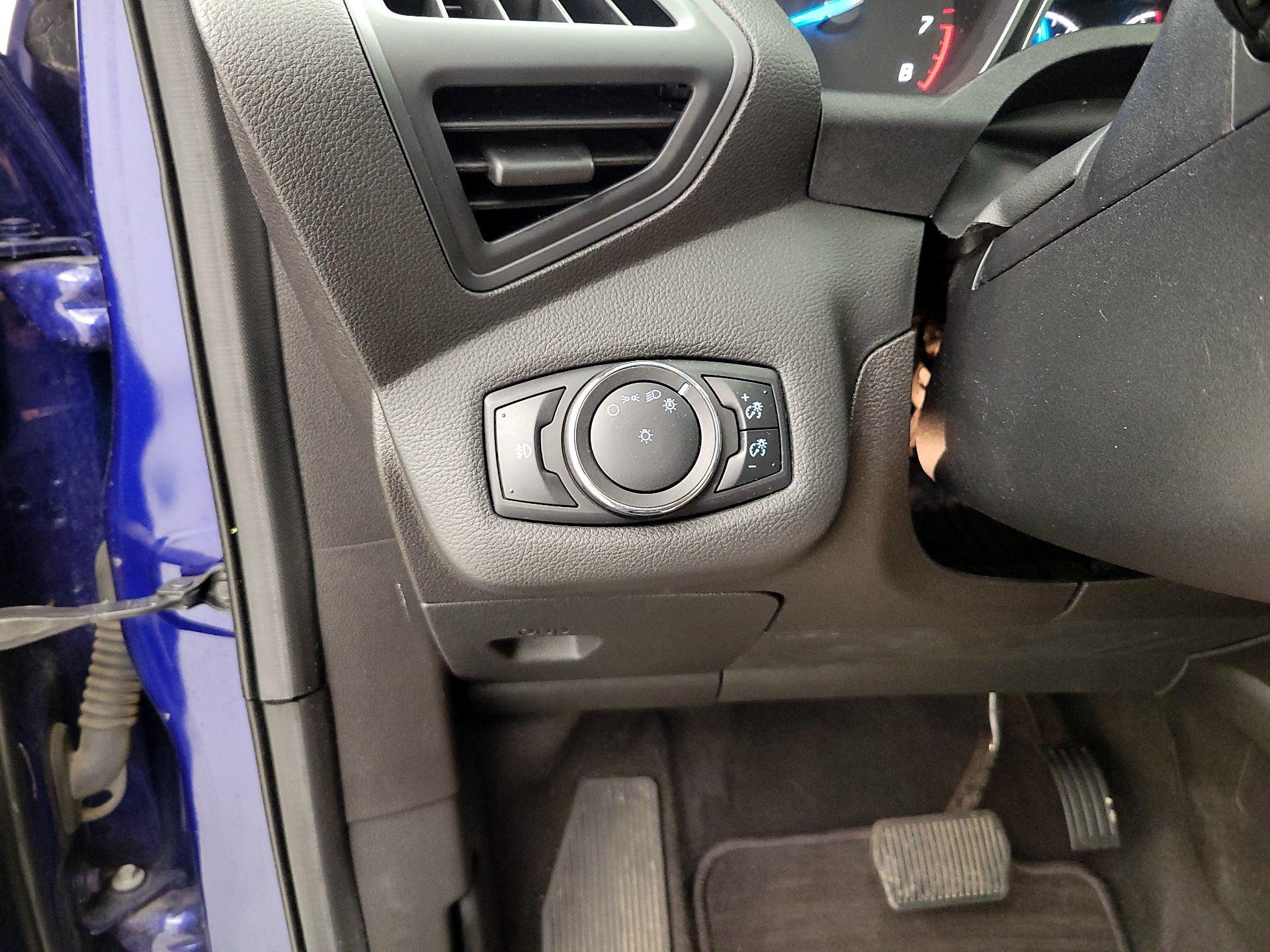 Thumbnail: 2015 Ford Escape - 13
