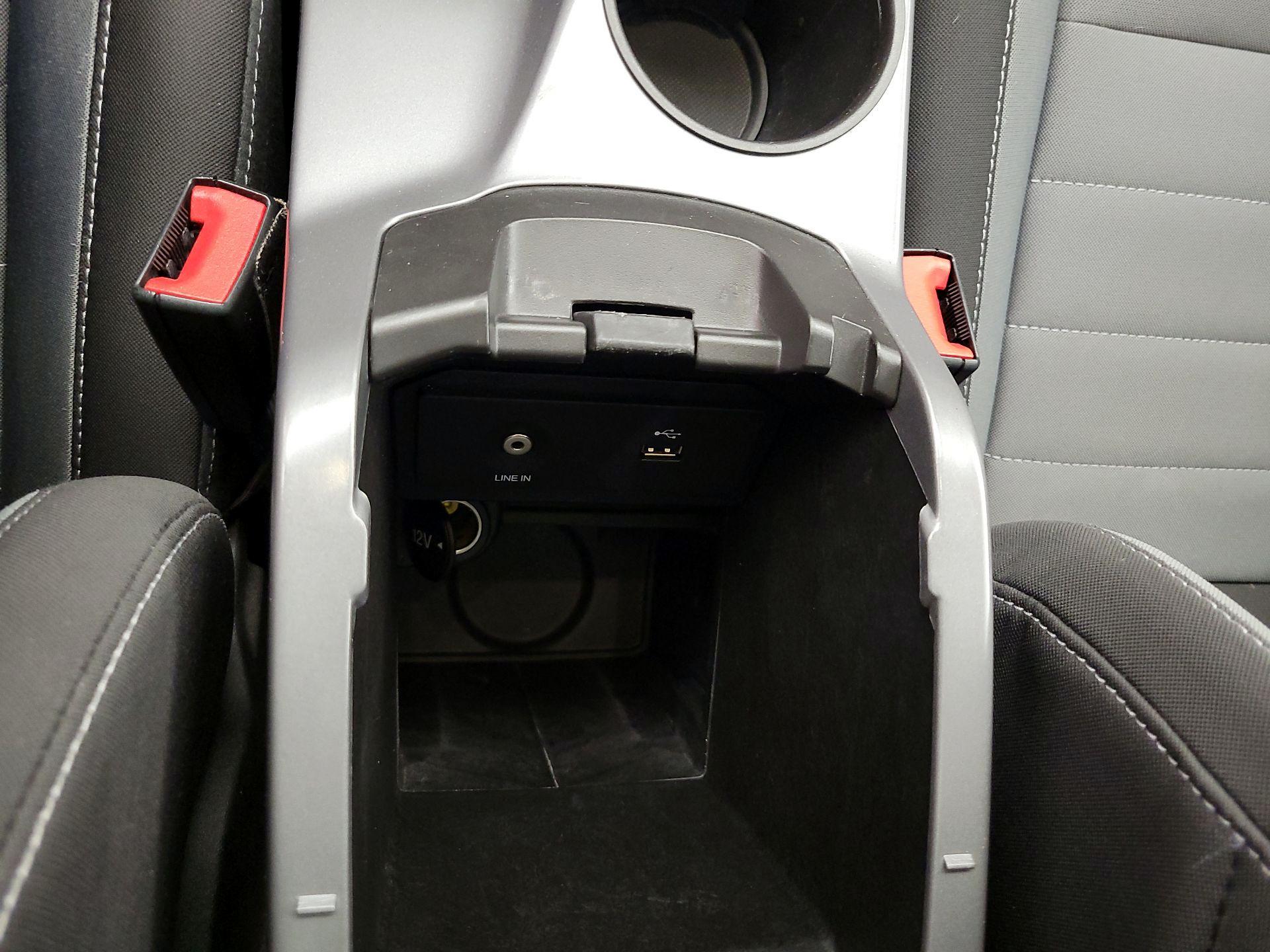 Thumbnail: 2015 Ford Escape - 18