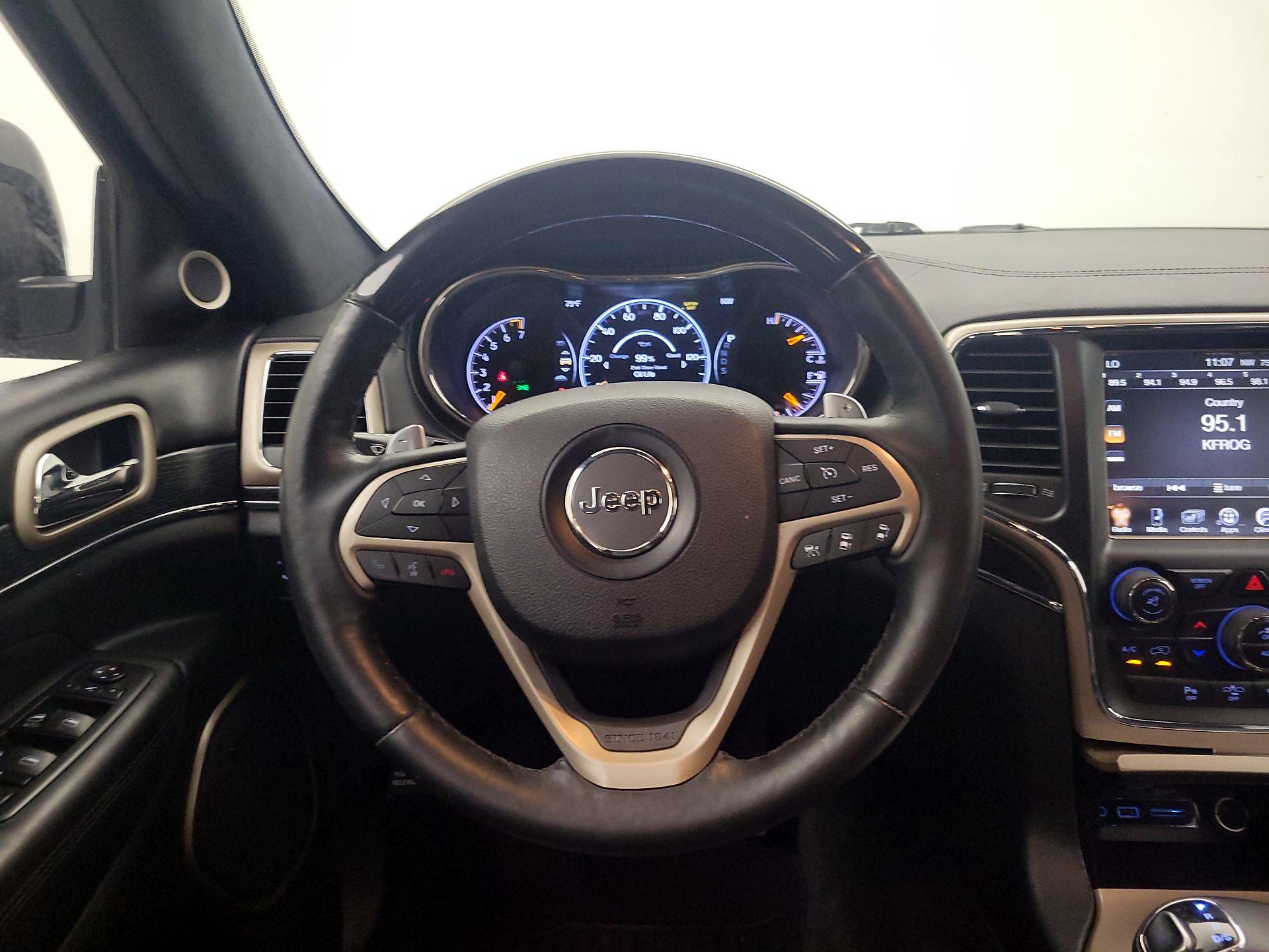 Thumbnail: 2015 Jeep Grand Cherokee - 10