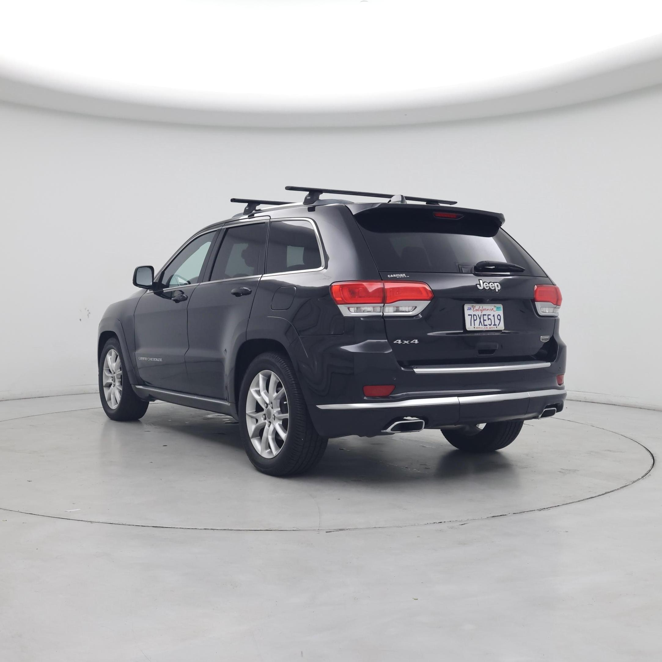 Thumbnail: 2015 Jeep Grand Cherokee - 2