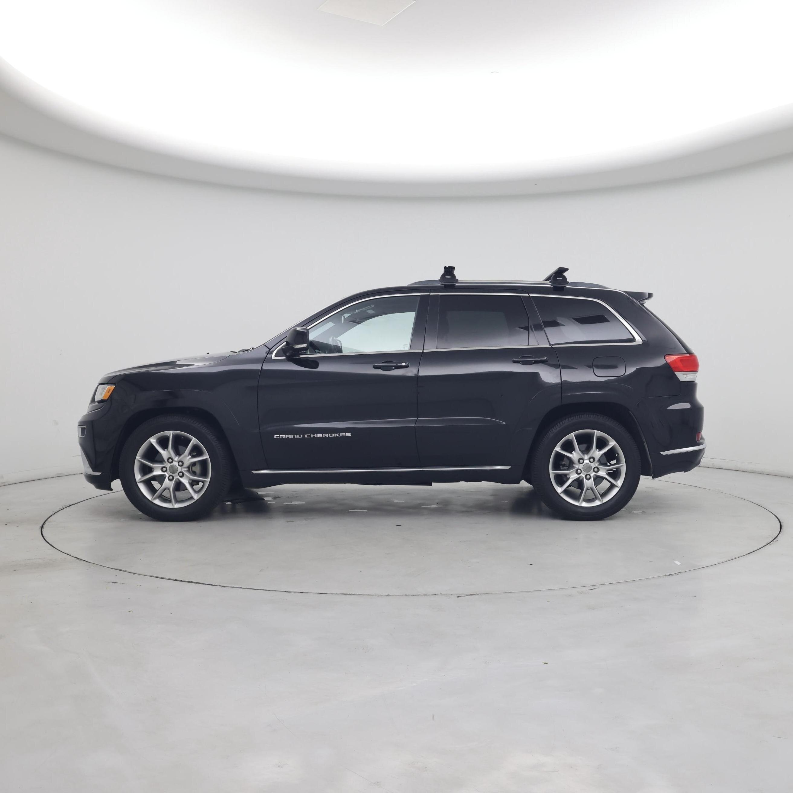 Thumbnail: 2015 Jeep Grand Cherokee - 3