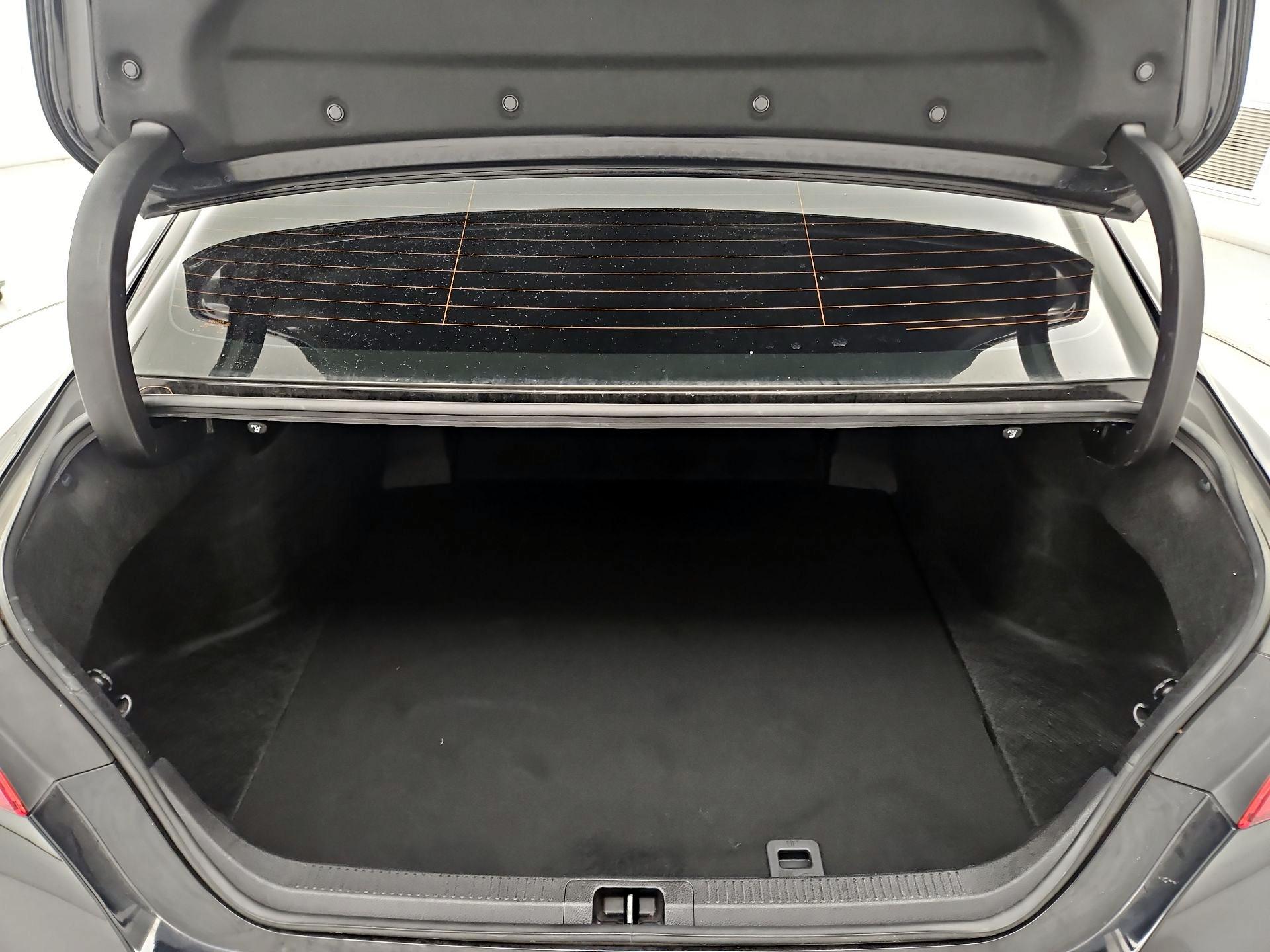 Thumbnail: 2019 Toyota Camry - 20