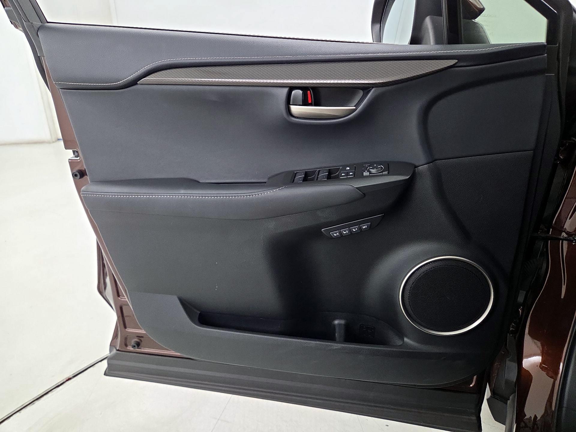 Thumbnail: 2016 Lexus NX - 12